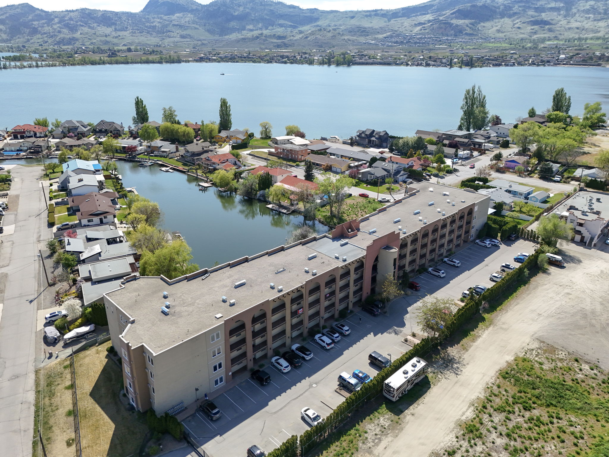 15 Solana Key court 106 Osoyoos V0H 1V3