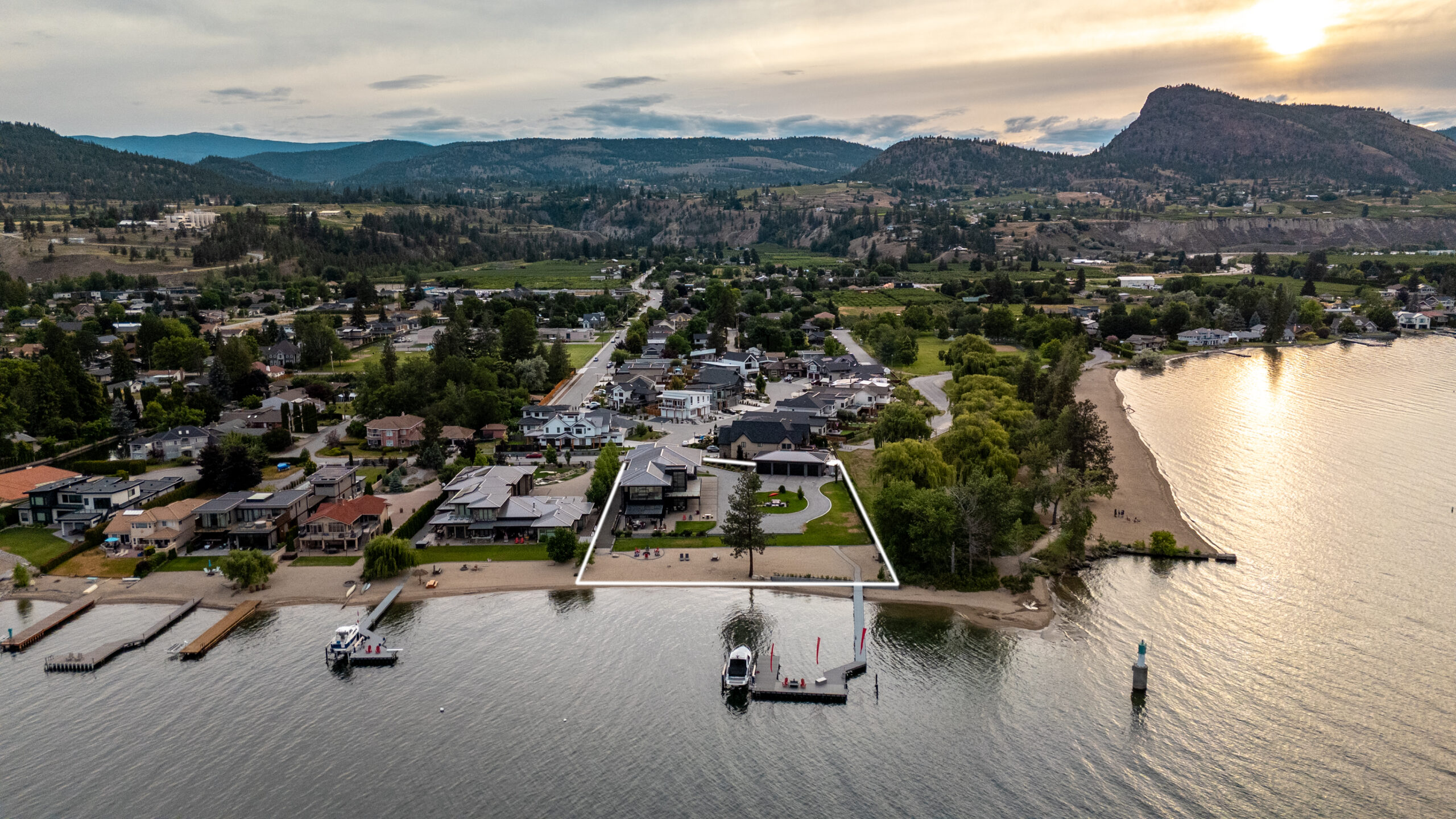 5849 Dale Avenue Summerland V0H 1Z9