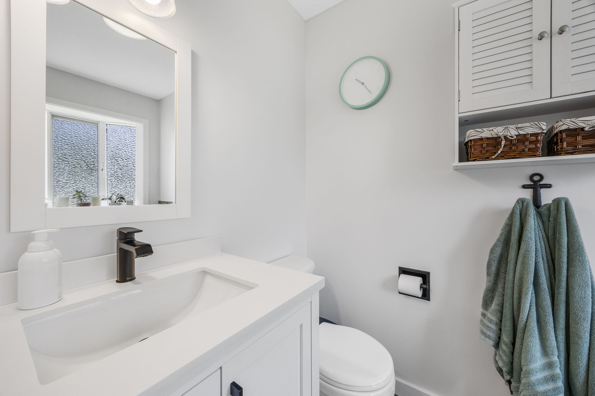 6274 Learmouth Road Coldstream V1B 3G1