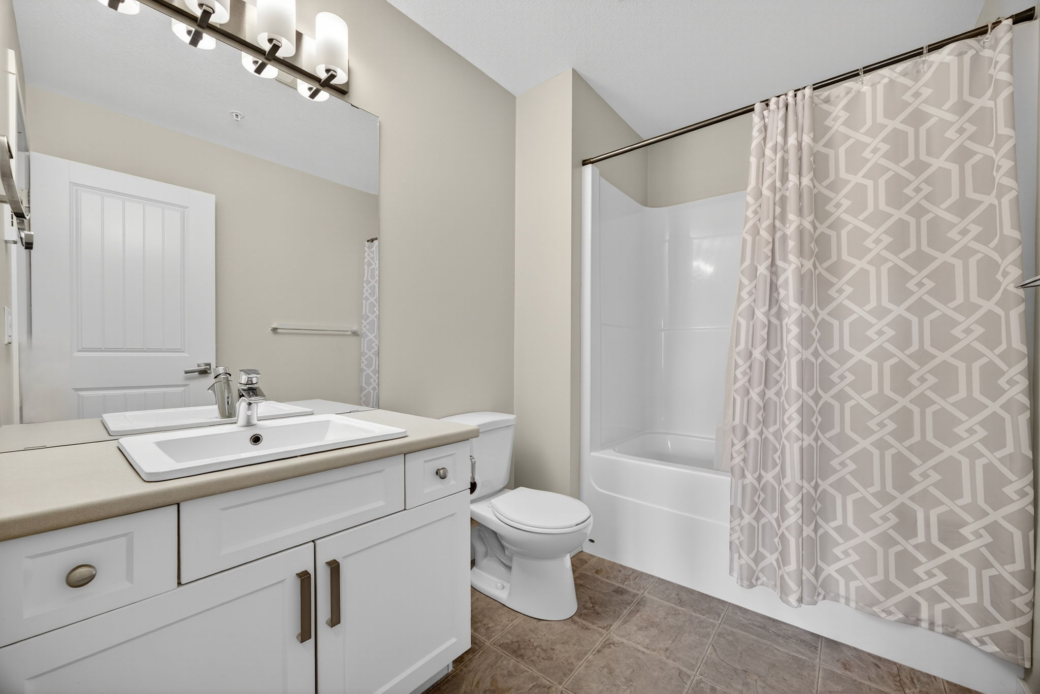 3733 Casorso Road 117 Kelowna V1W 5E3