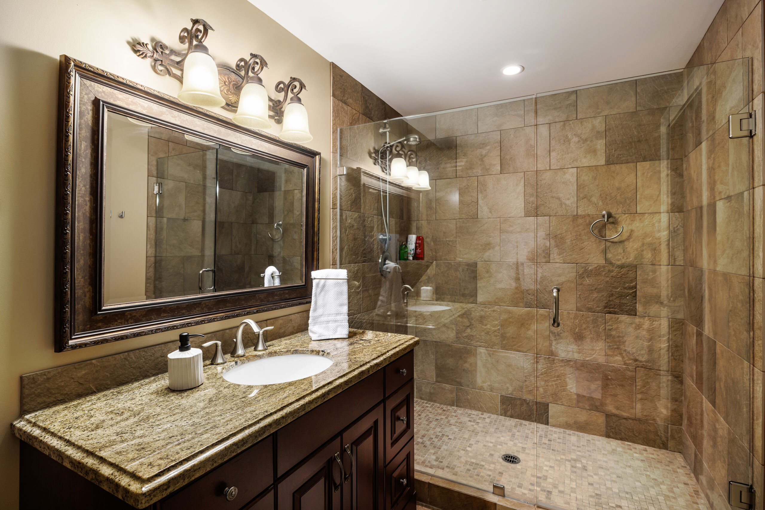 983 Westpoint Drive Kelowna V1W 4Z9
