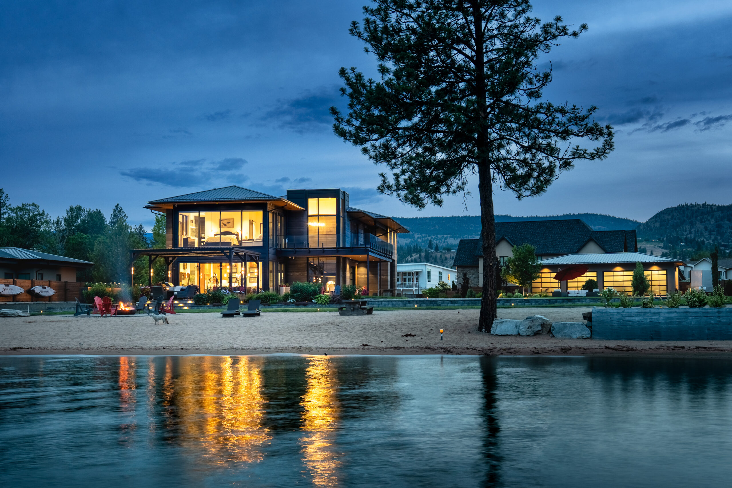 5849 Dale Avenue Summerland V0H 1Z9