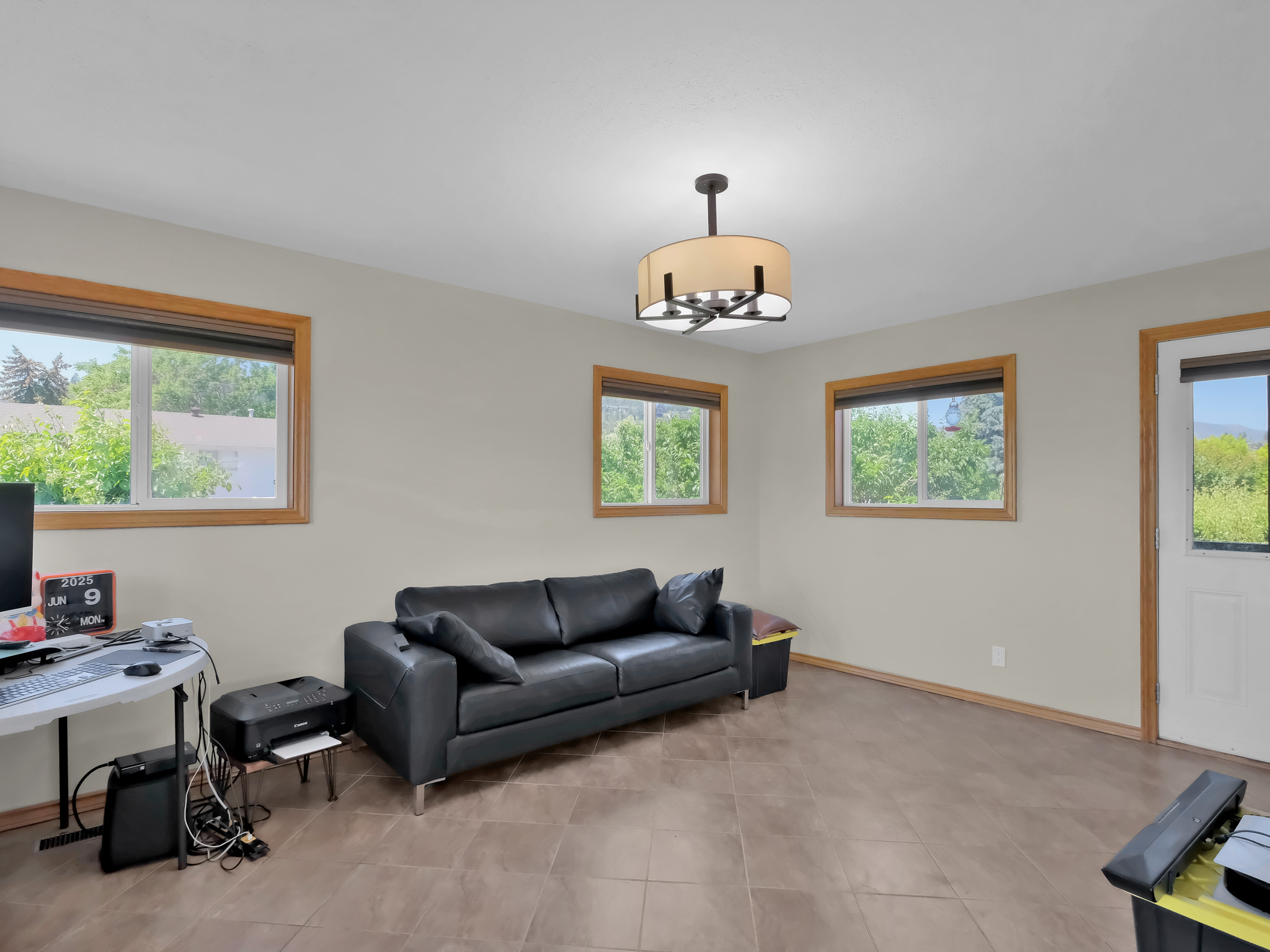 3124 Cox Road West Kelowna V1Z 2B4