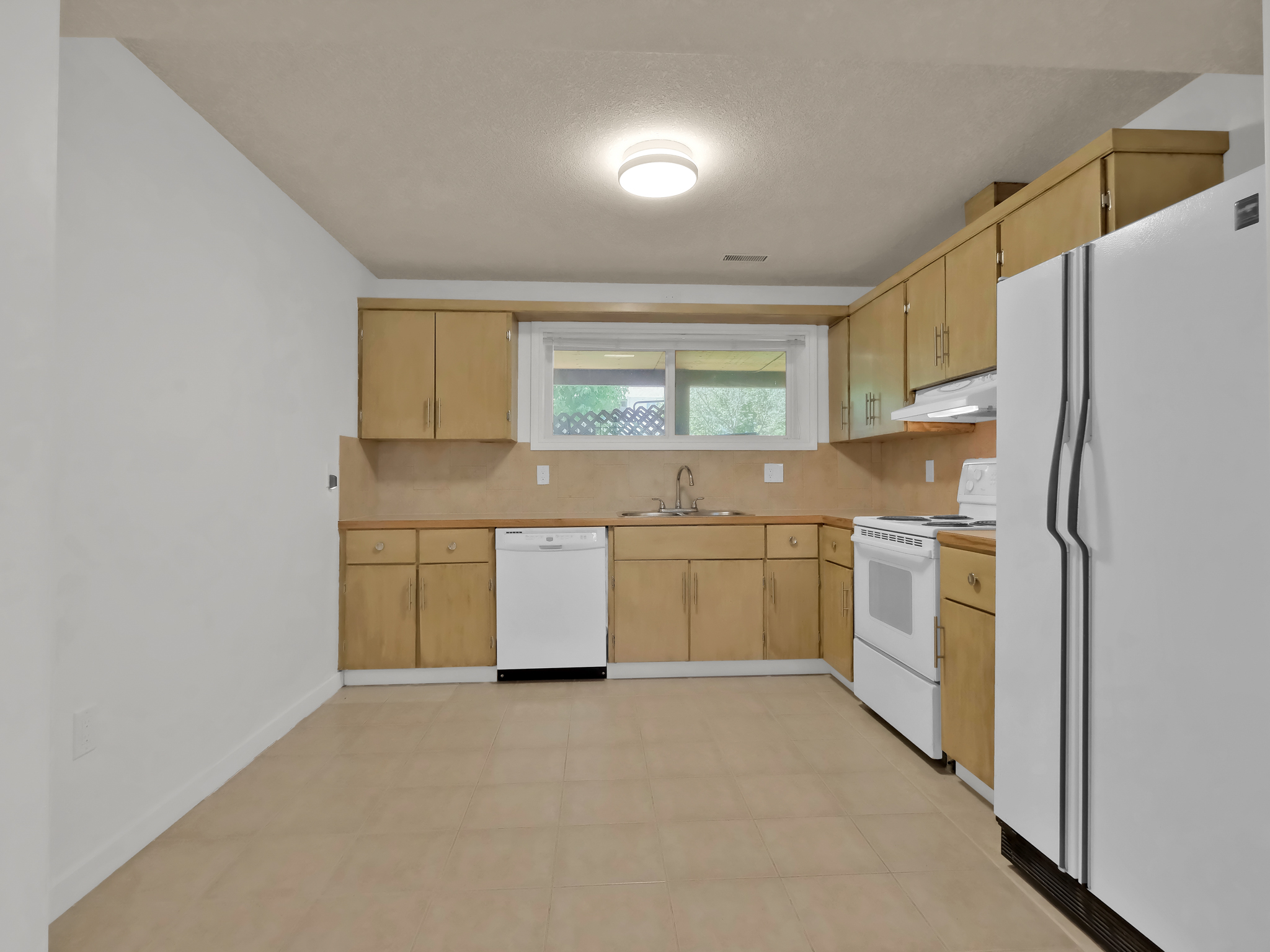 3124 Cox Road West Kelowna V1Z 2B4