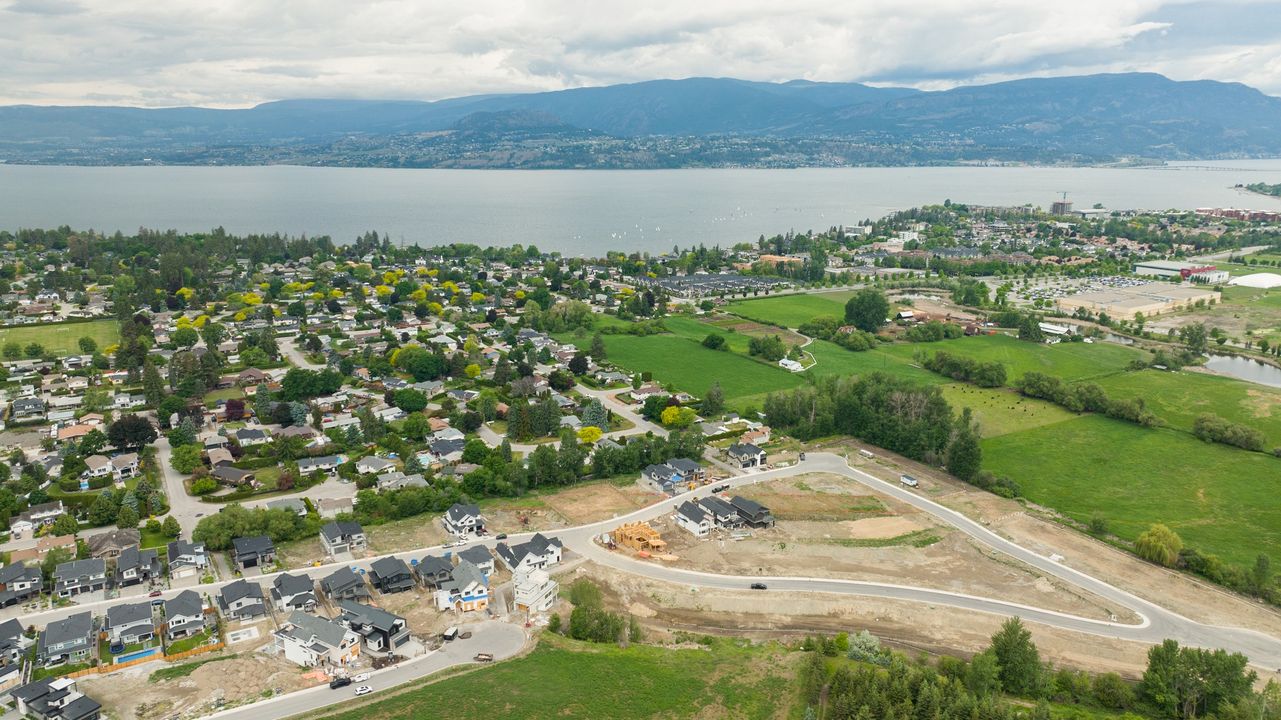 1003 Bull Crescent Kelowna V1W 4N2