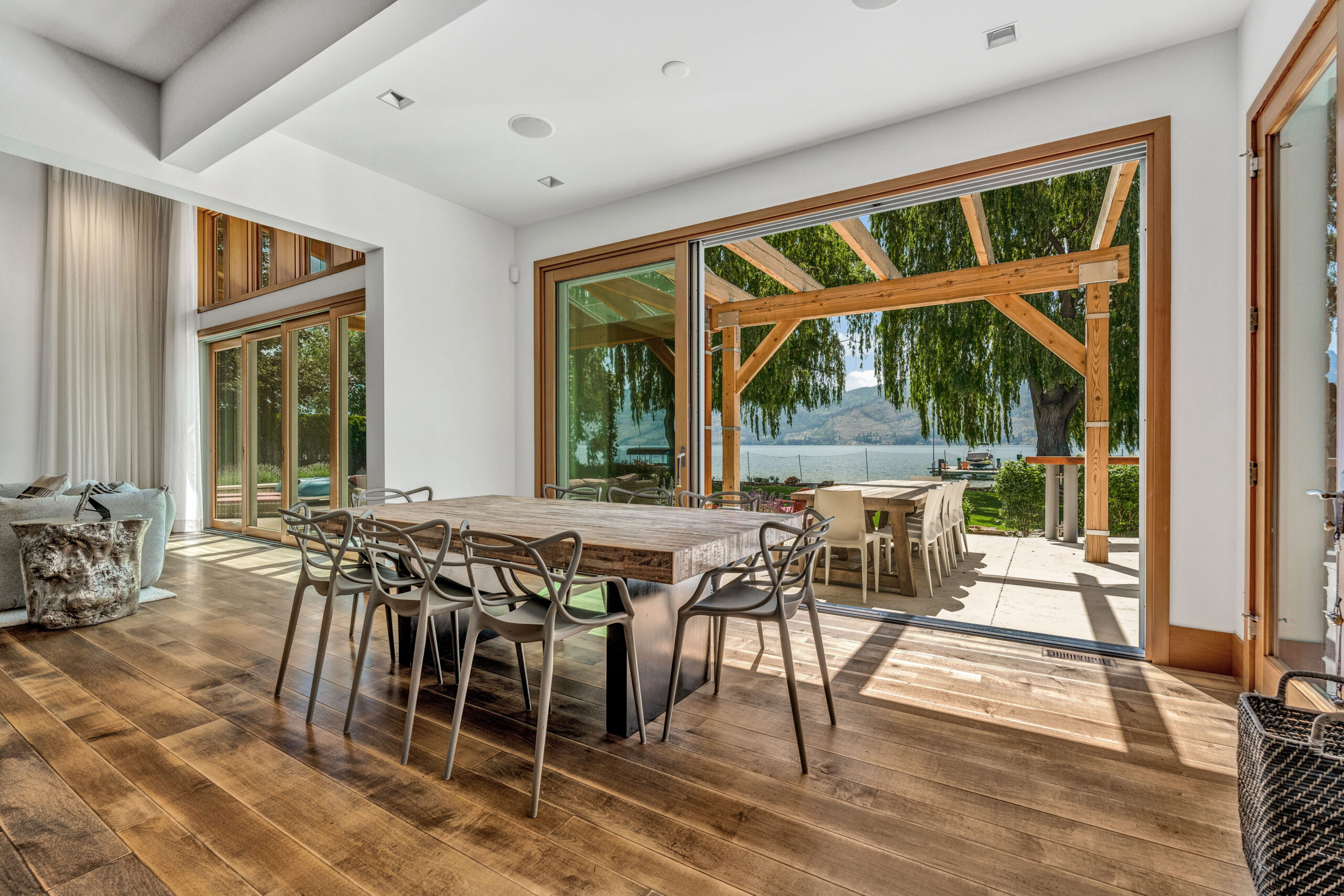 2463 Whitworth Road West Kelowna V4T 2K5