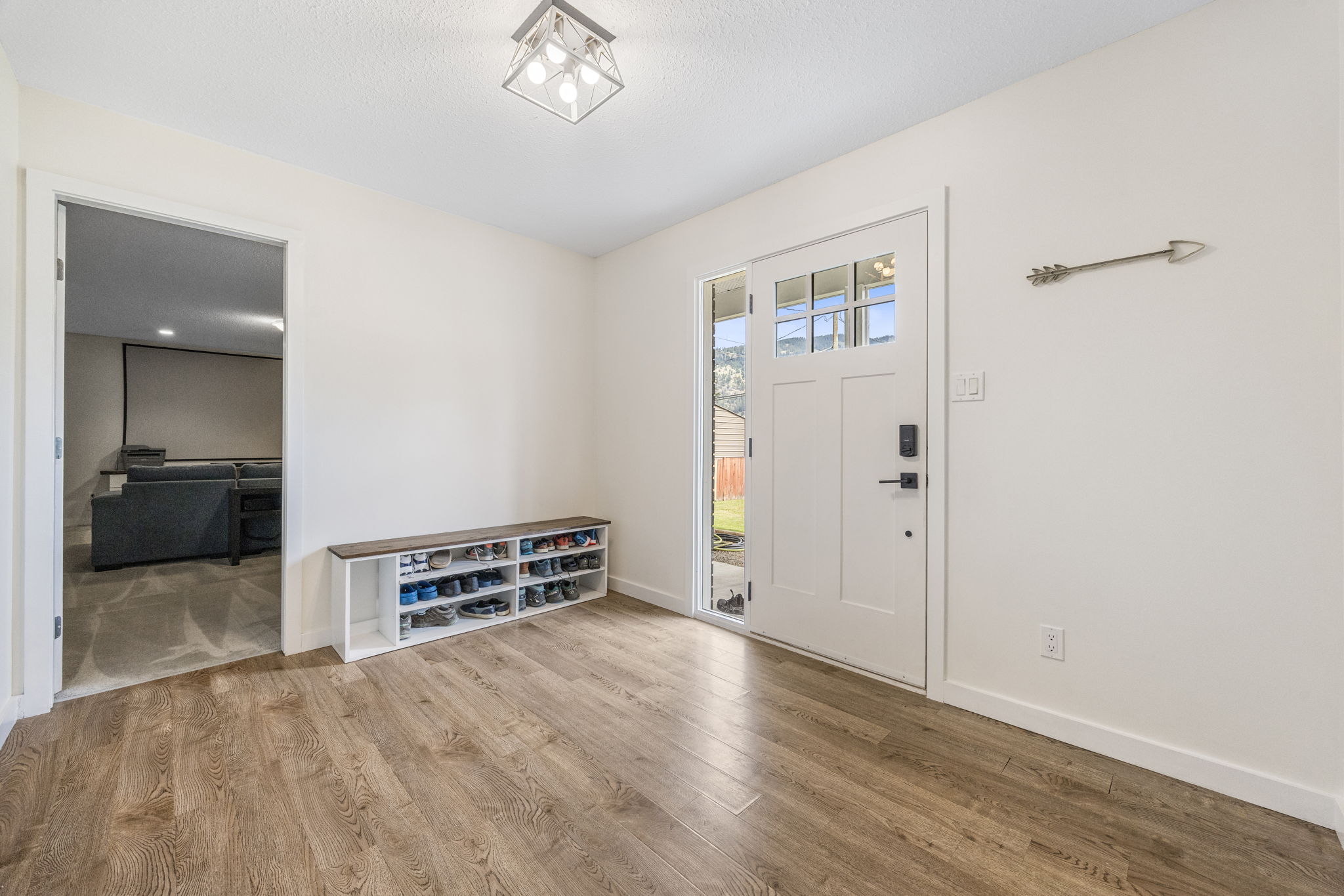 6274 Learmouth Road Coldstream V1B 3G1