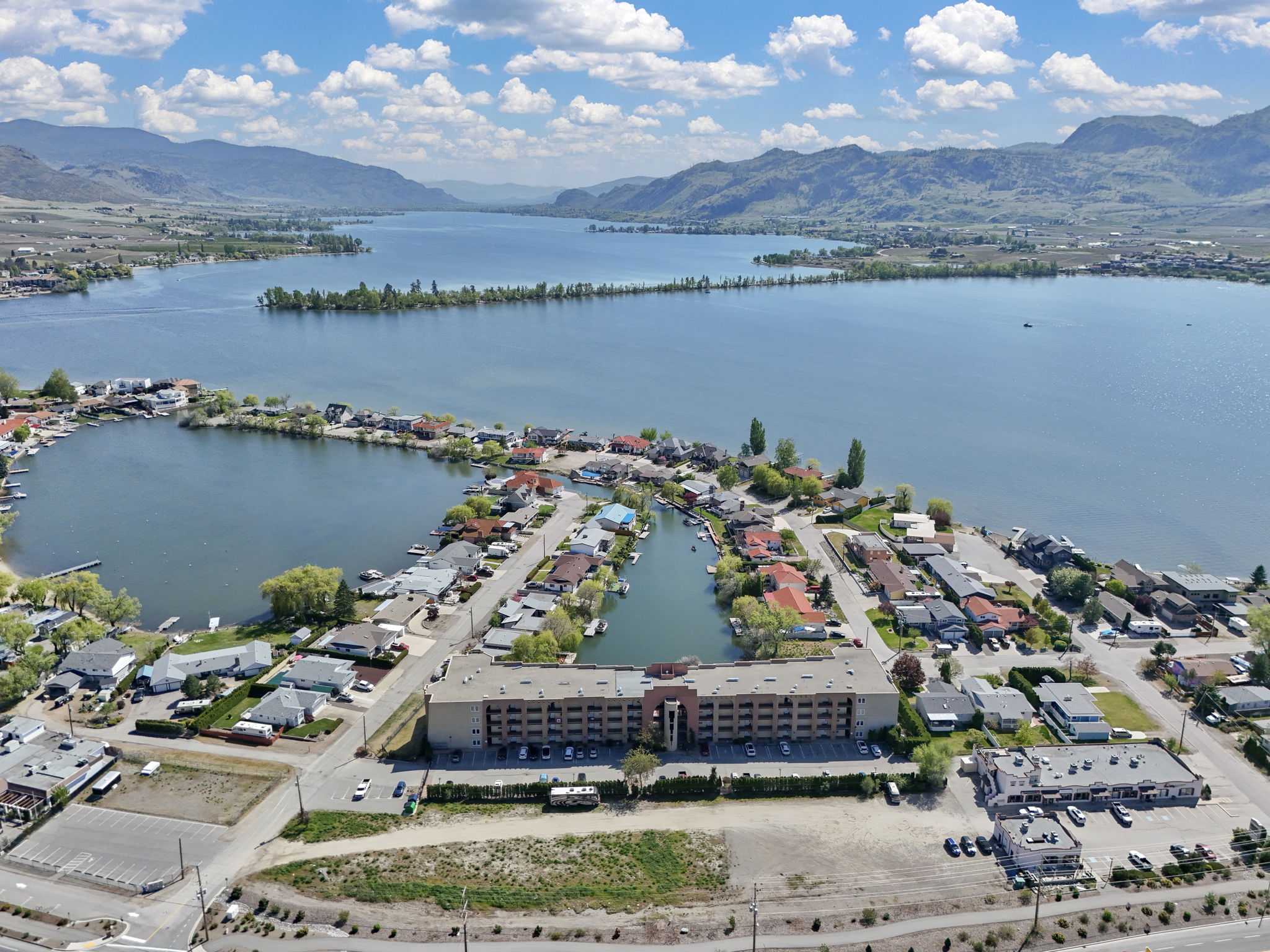 15 Solana Key court 106 Osoyoos V0H 1V3