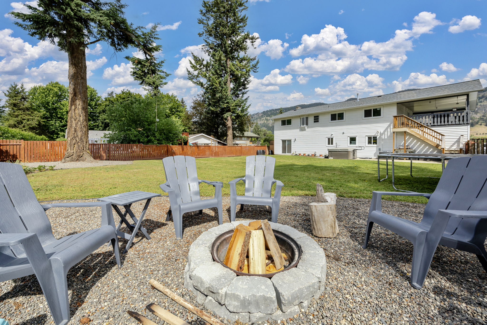 6274 Learmouth Road Coldstream V1B 3G1