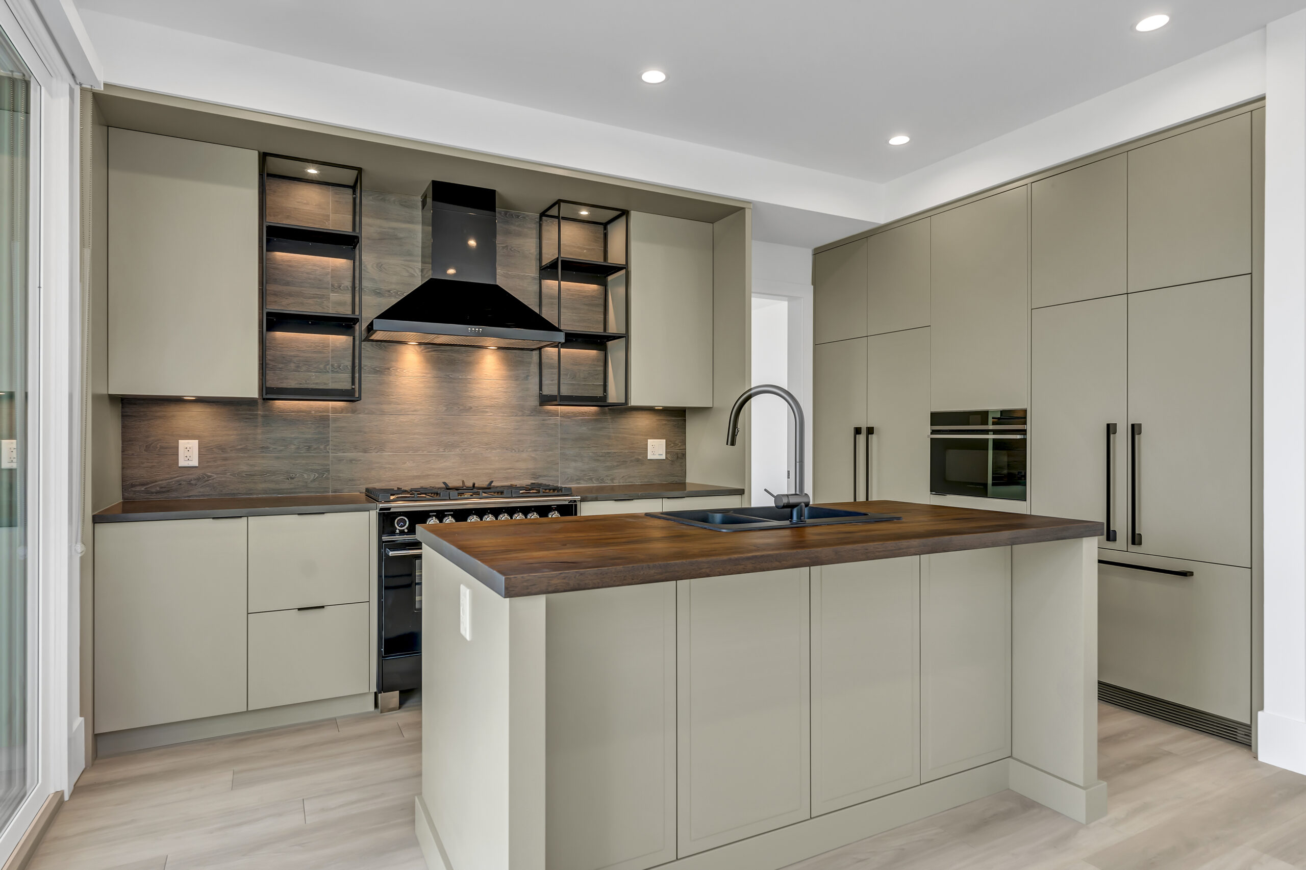 3190 Landry Crescent Summerland V0H 1Z9