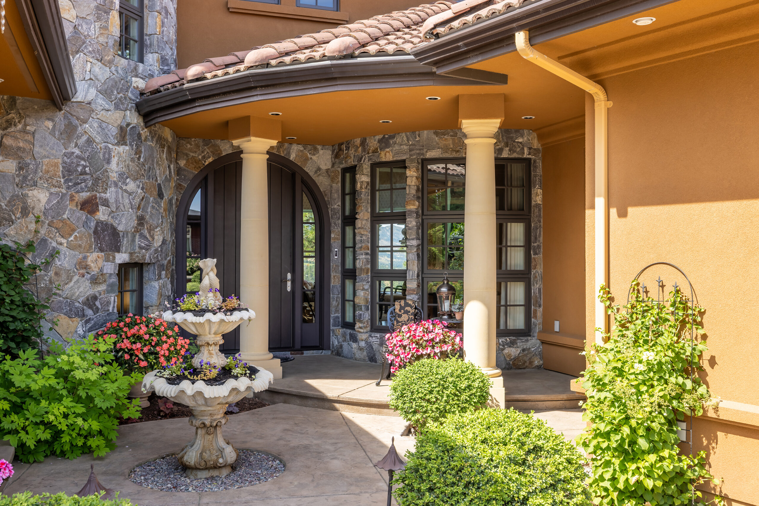 983 Westpoint Drive Kelowna V1W 4Z9