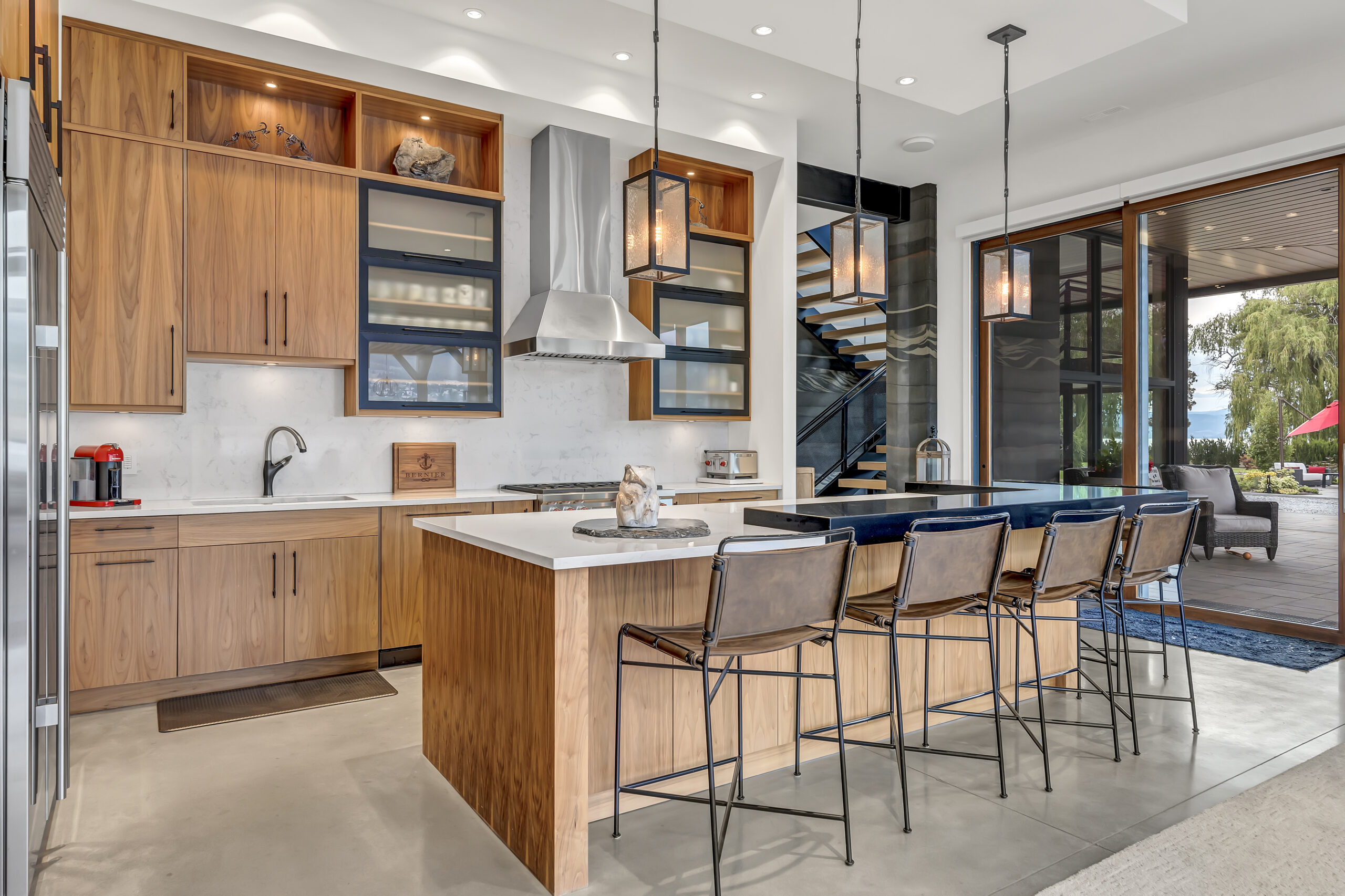 5849 Dale Avenue Summerland V0H 1Z9