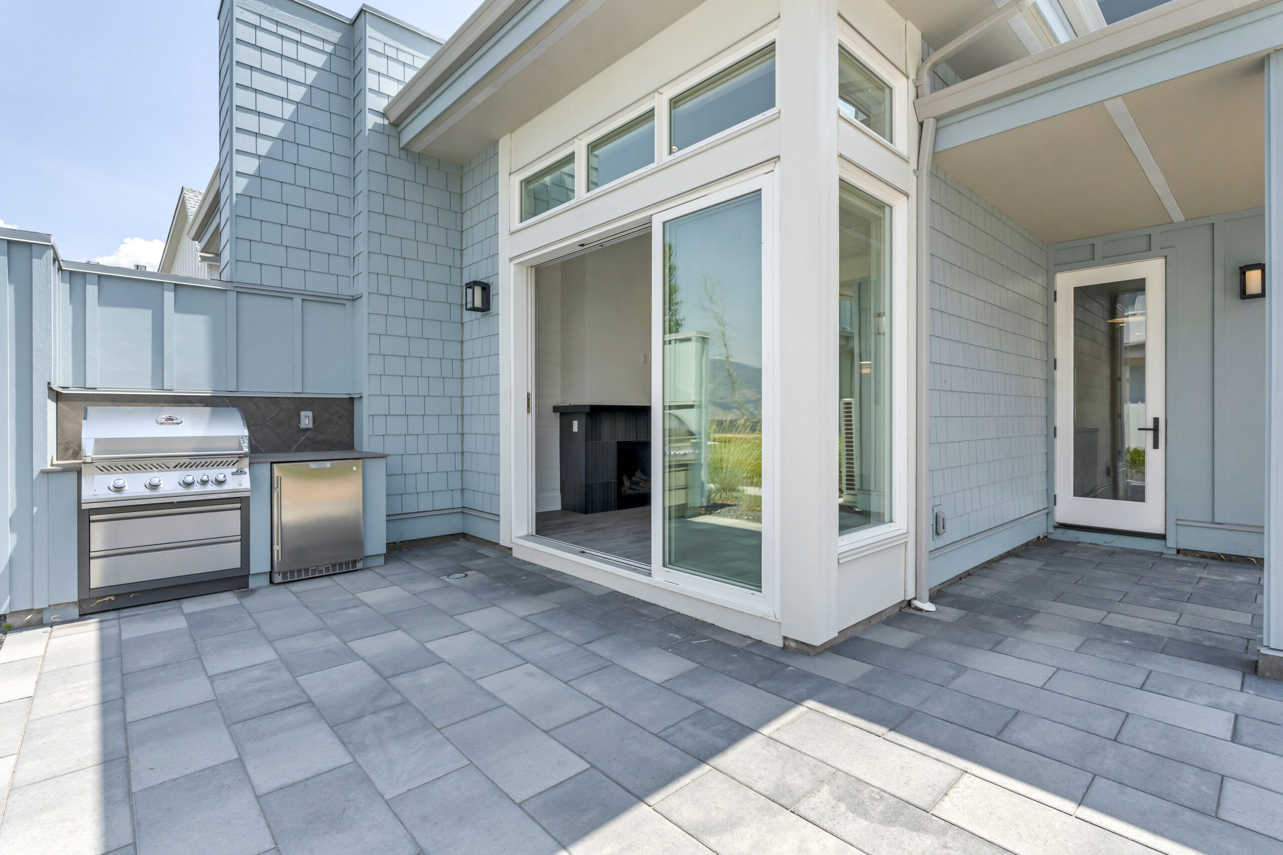 3290 Landry Crescent Summerland V0H 1Z9