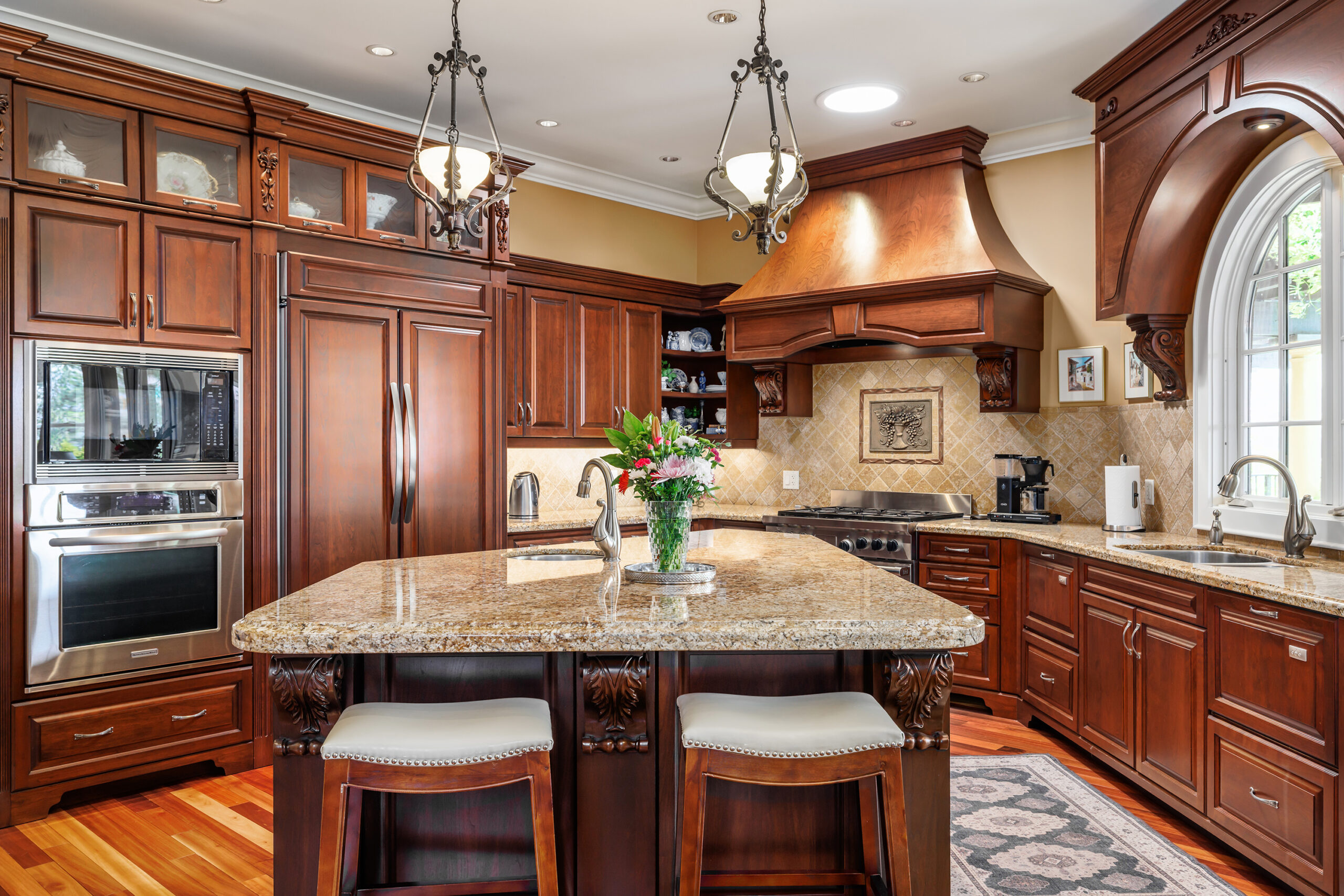 983 Westpoint Drive Kelowna V1W 4Z9