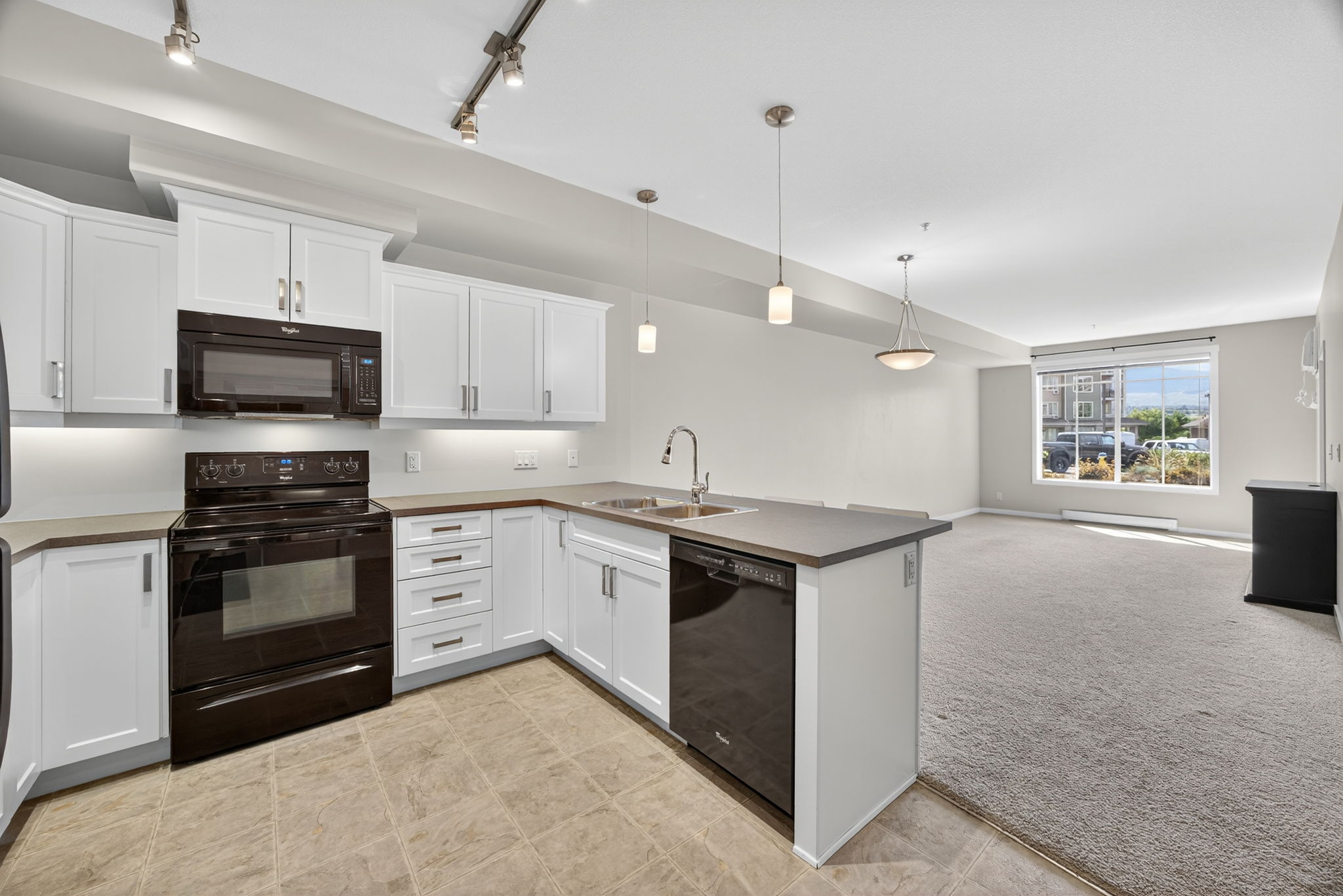 3733 Casorso Road 117 Kelowna V1W 5E3