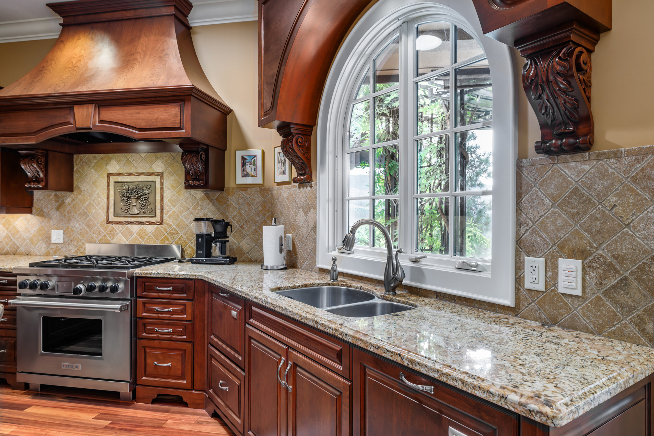 983 Westpoint Drive Kelowna V1W 4Z9