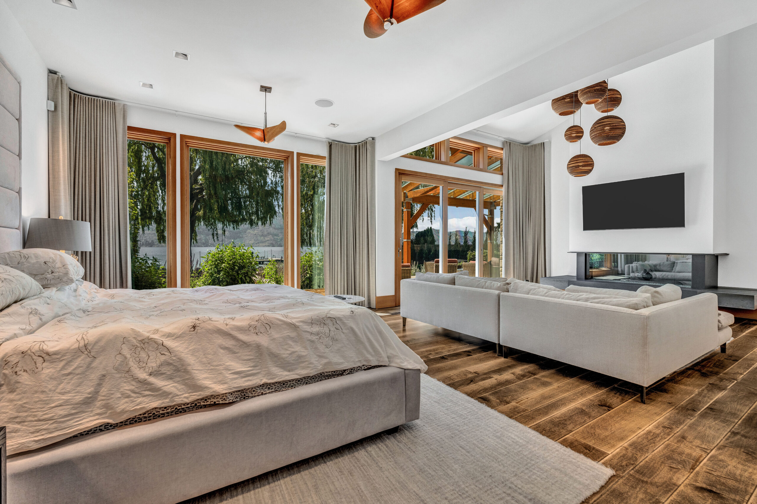 2463 Whitworth Road West Kelowna V4T 2K5