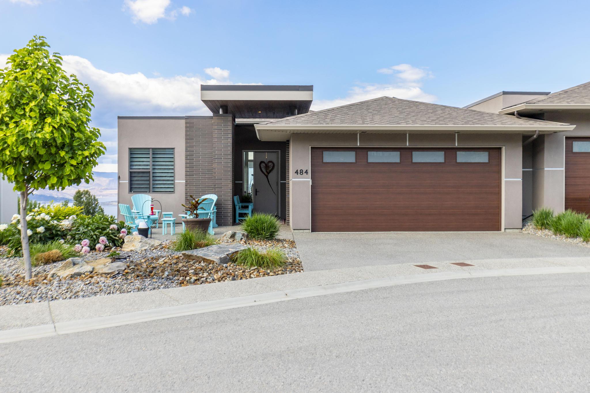 484 Sparrow Hawk Court Kelowna V1W 0A6