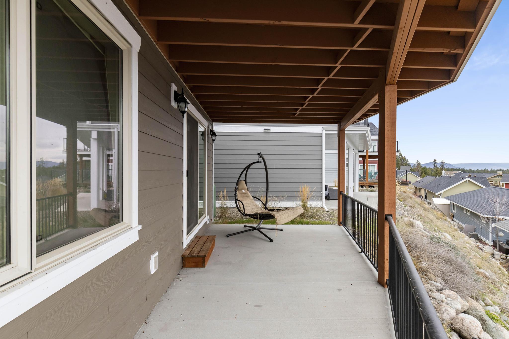 6953 Terazona Drive Kelowna V1Z 3R8