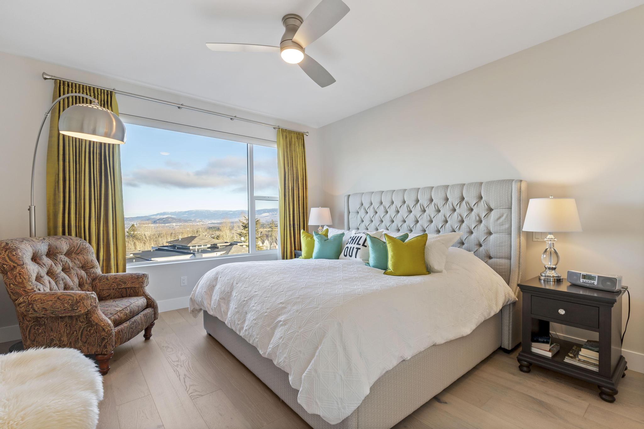 484 Sparrow Hawk Court Kelowna V1W 0A6