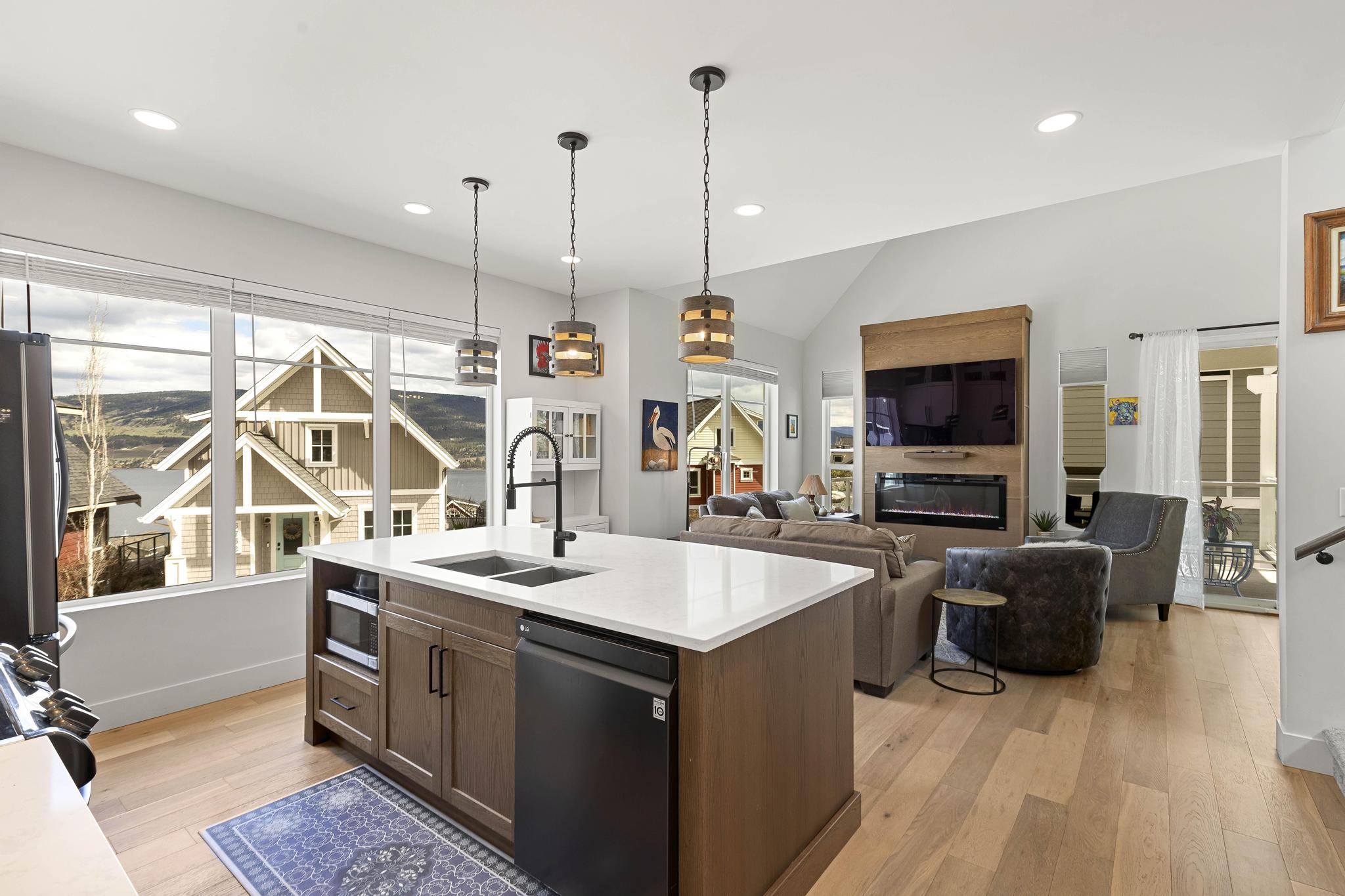 6749 La Palma Loop Kelowna V1Z 3R8