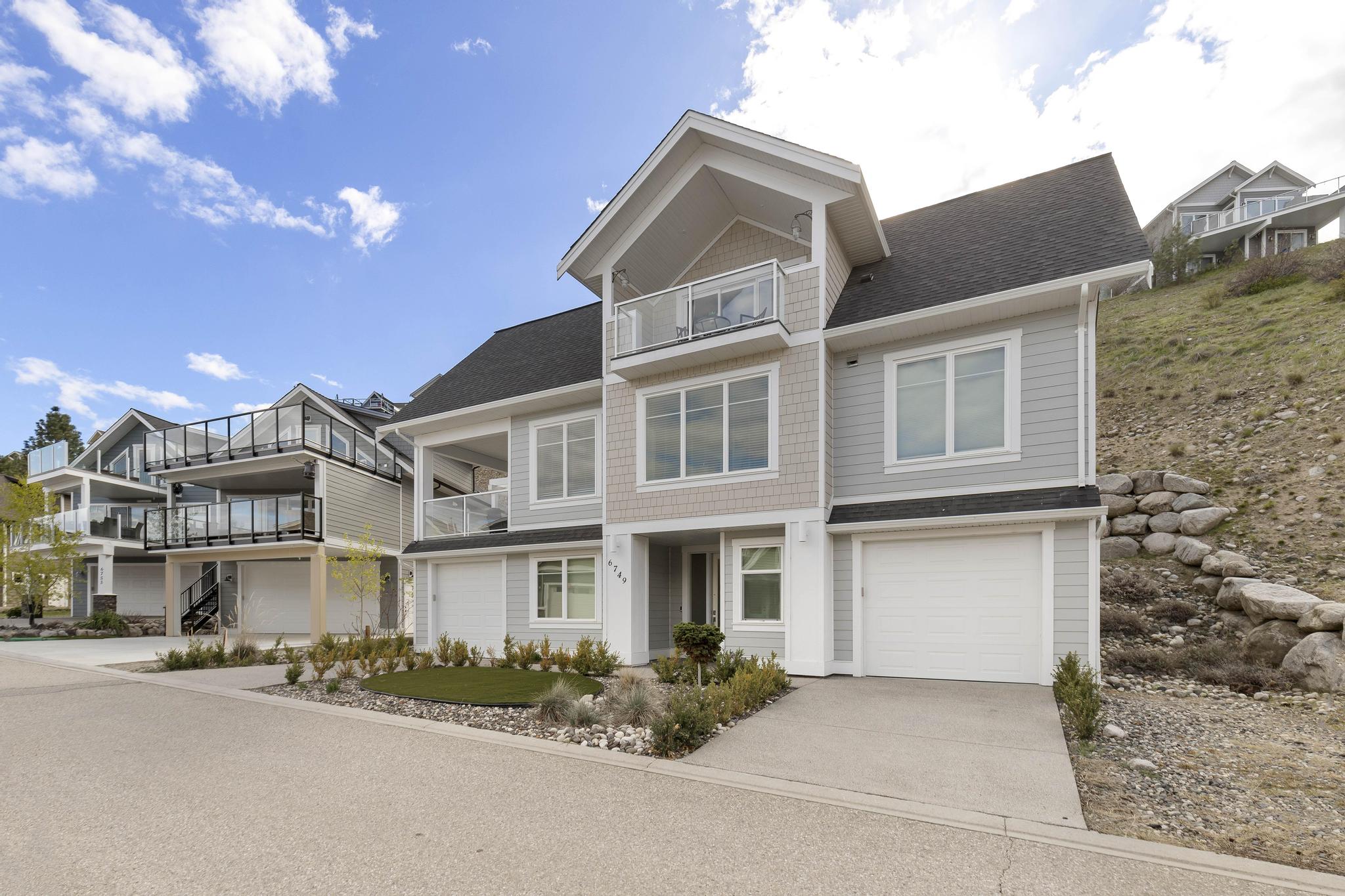 6749 La Palma Loop Kelowna V1Z 3R8