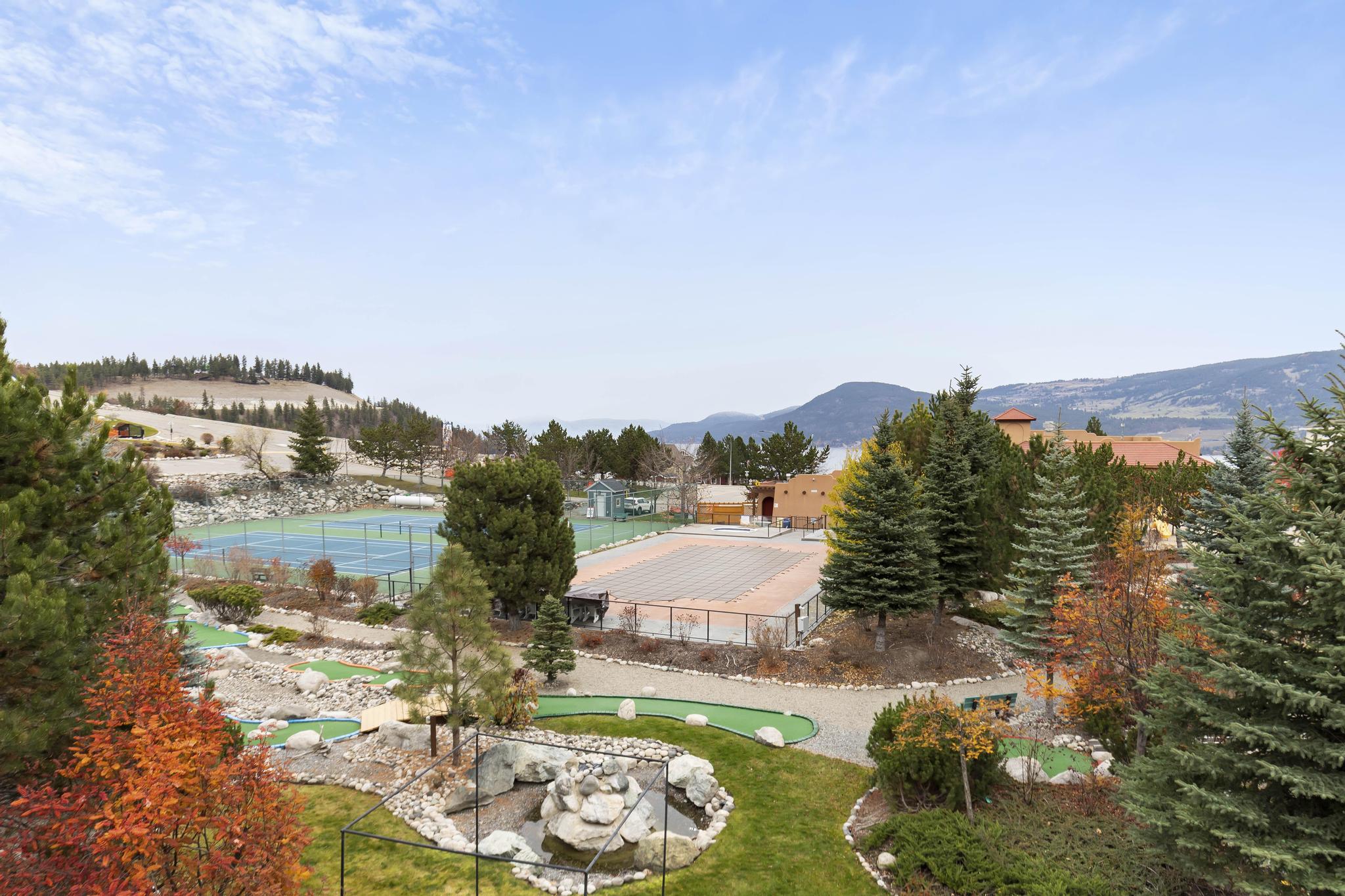 6749 La Palma Loop Kelowna V1Z 3R8