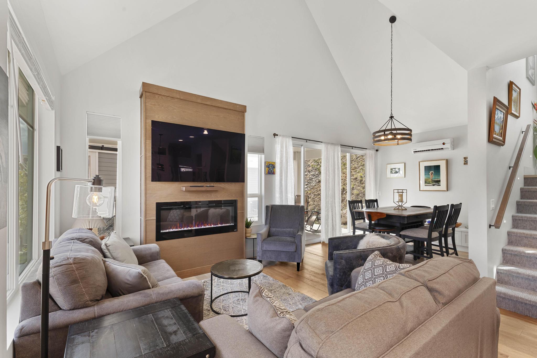 6749 La Palma Loop Kelowna V1Z 3R8