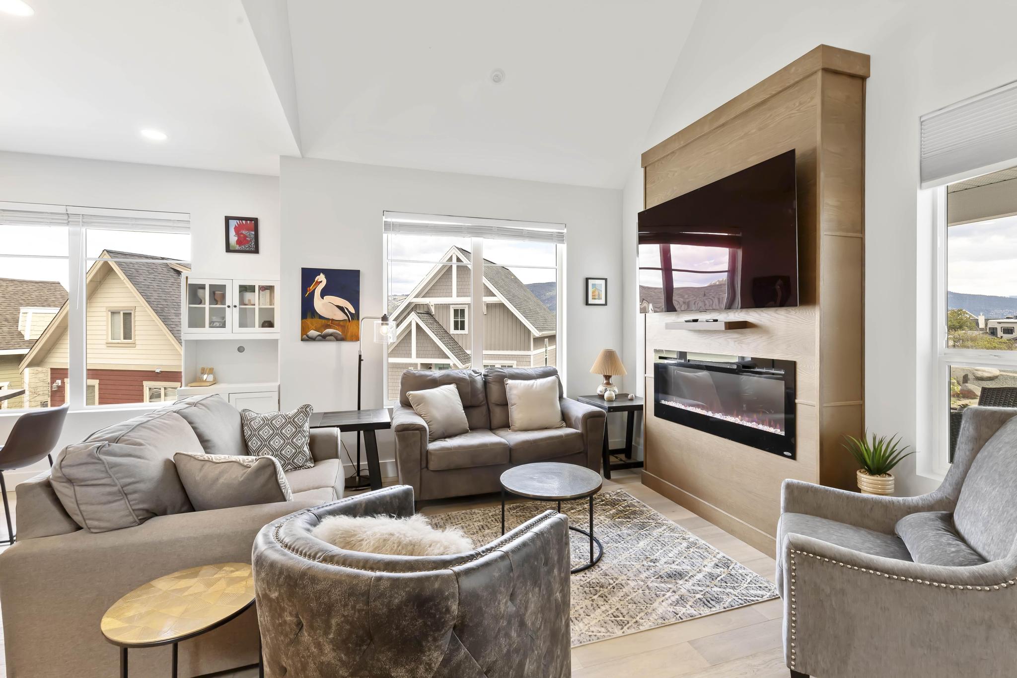 6749 La Palma Loop Kelowna V1Z 3R8