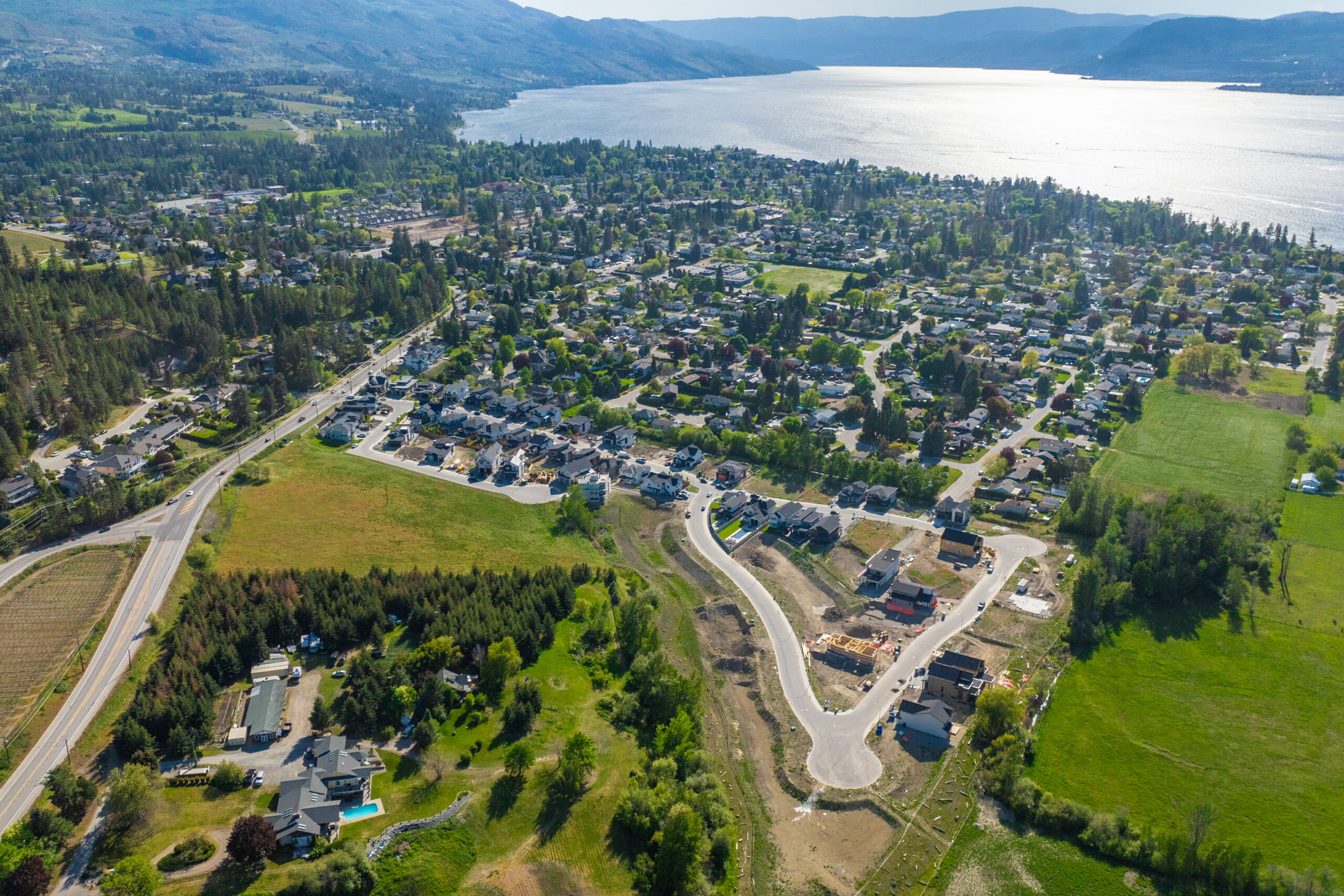 964 Bull Crescent 76 Kelowna V1W 4N2