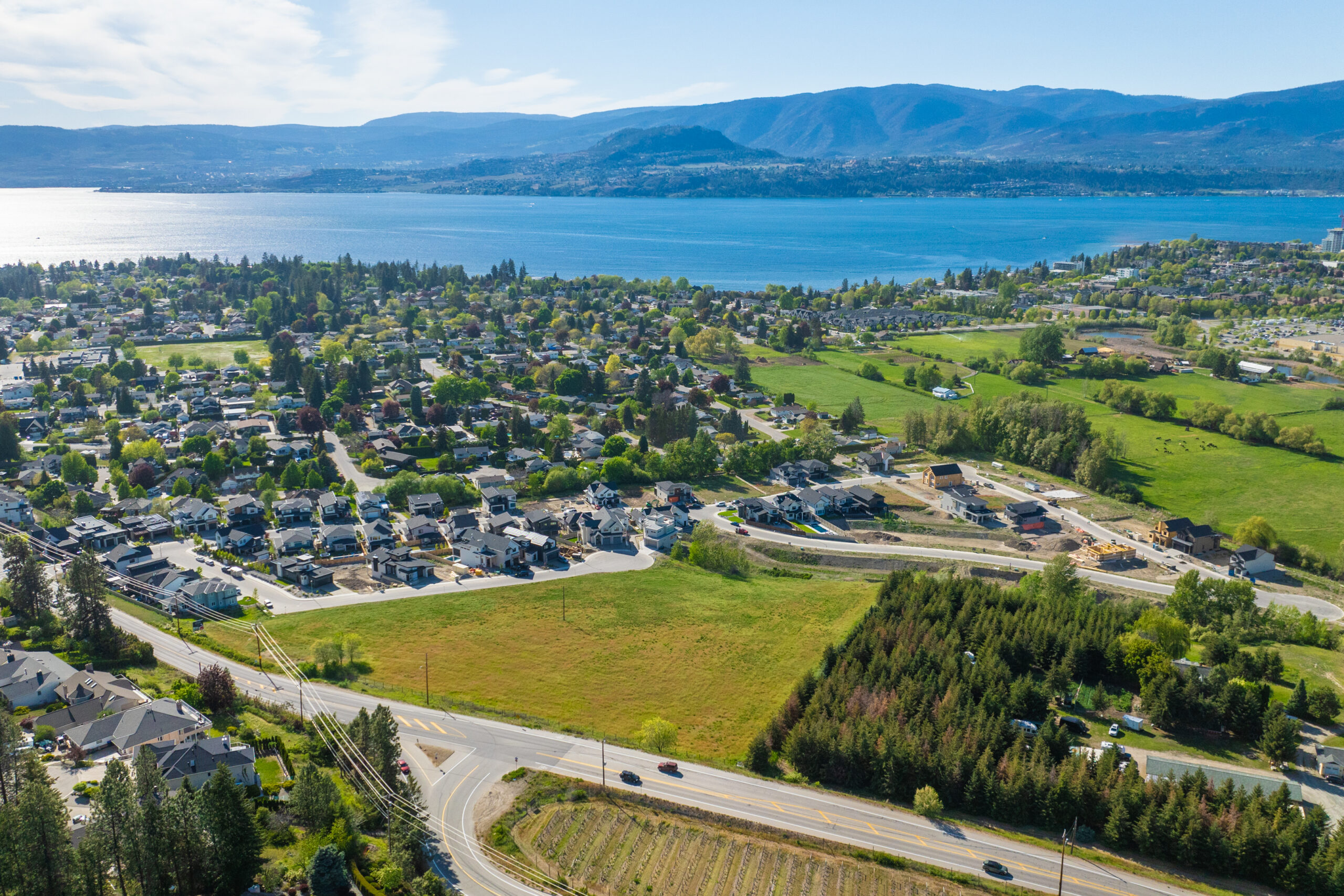 964 Bull Crescent 76 Kelowna V1W 4N2
