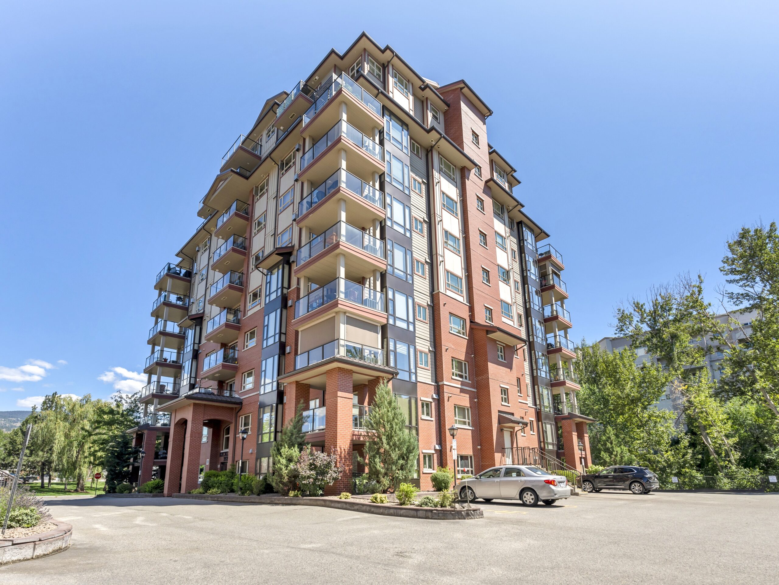 2125 Atkinson Street 904 Penticton V2A 9E6