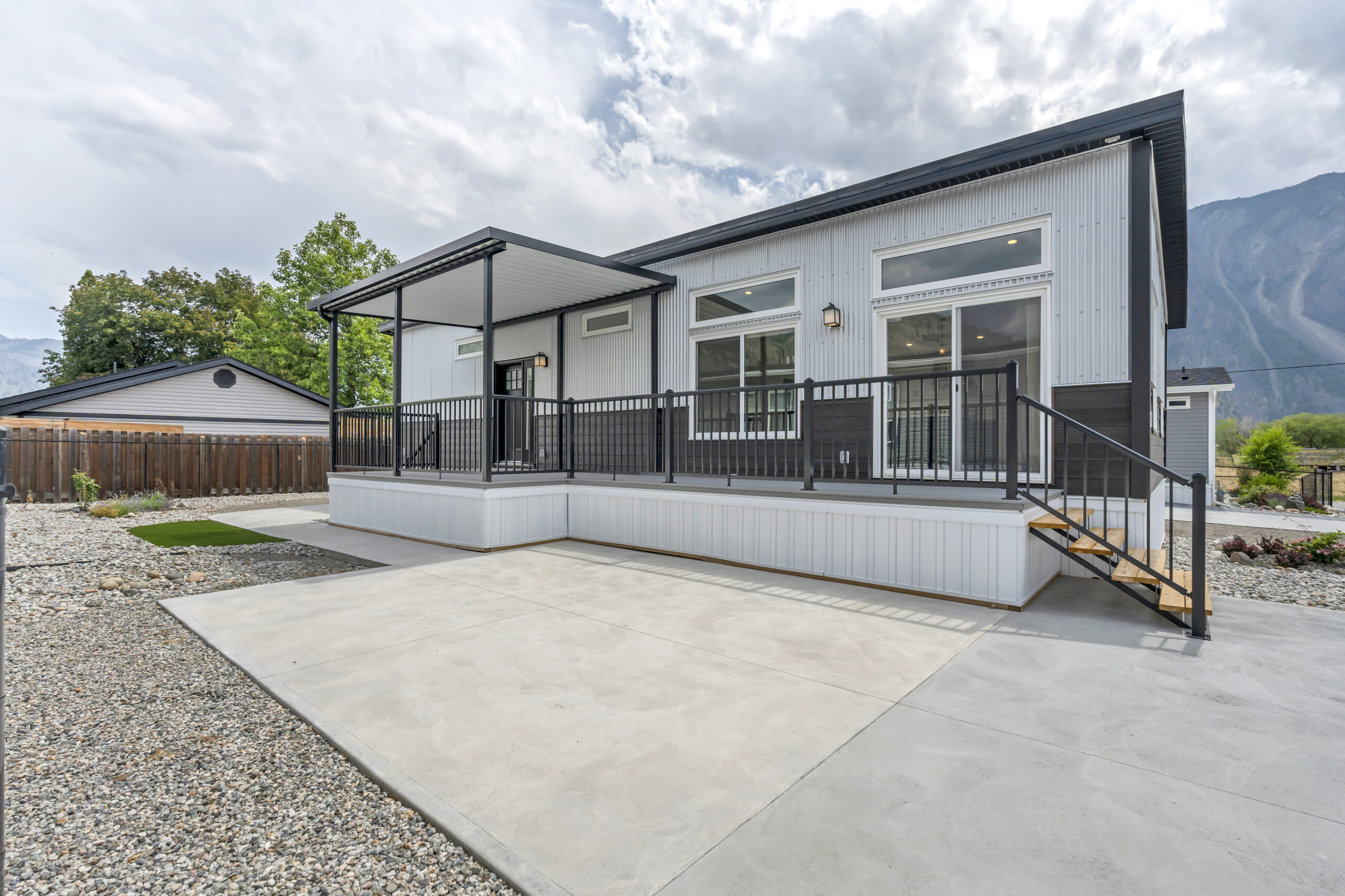 1118 Middle Bench Road Keremos V0X 1N2