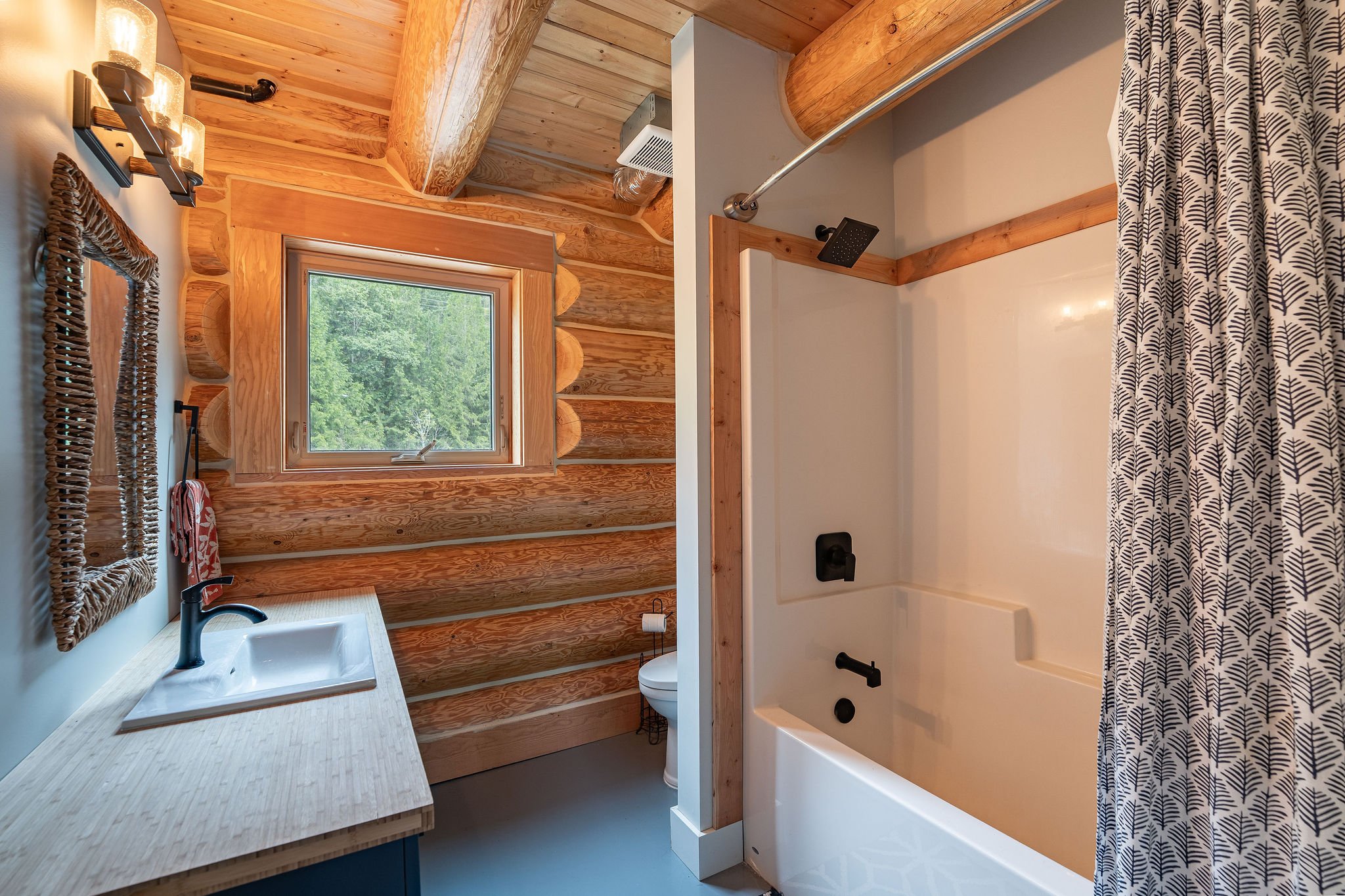 5860 Trans Canada Highway Malakwa