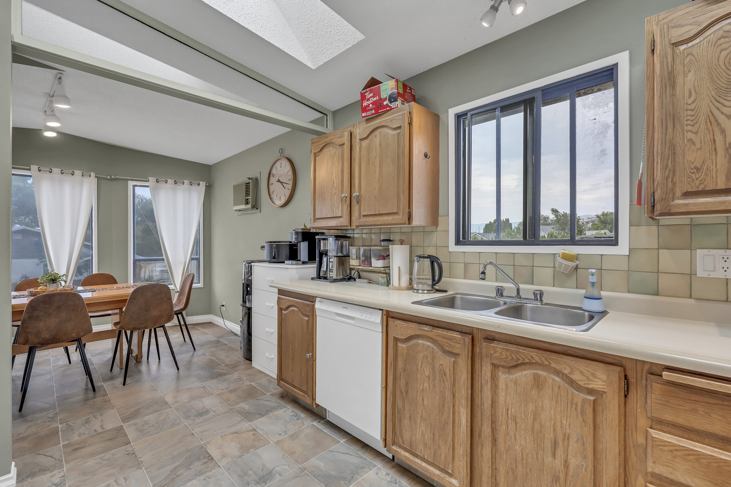 2494 Cornwall Drive Penticton V2A 6R7