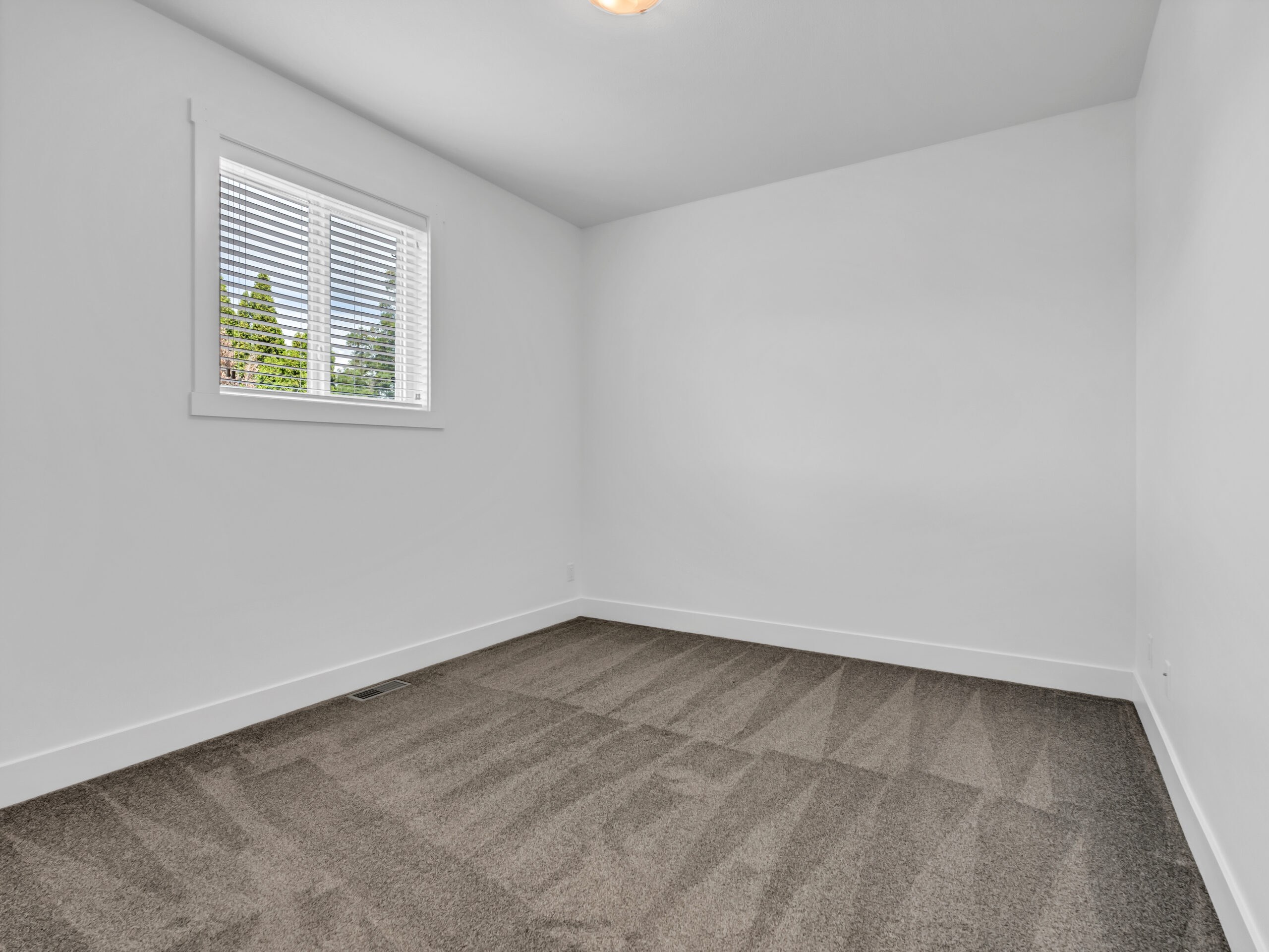 453 Maurice Street 102 Penticton V2A 5V8