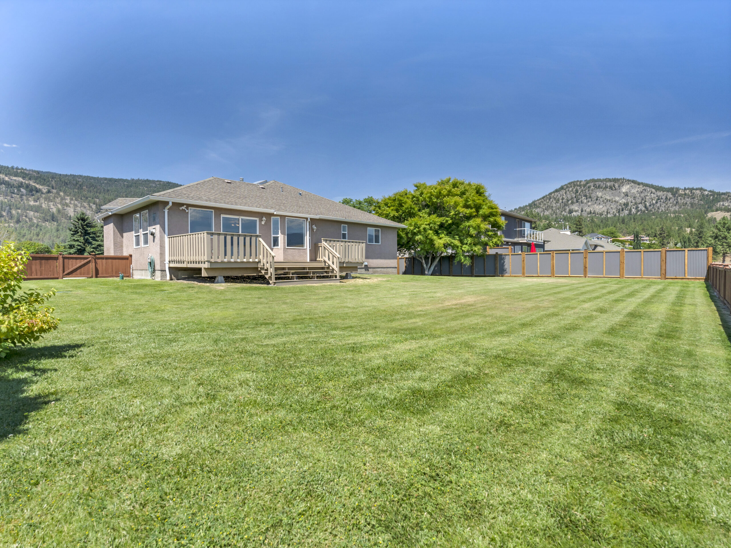 1893 Sandstone Drive Penticton V2A 8Y6