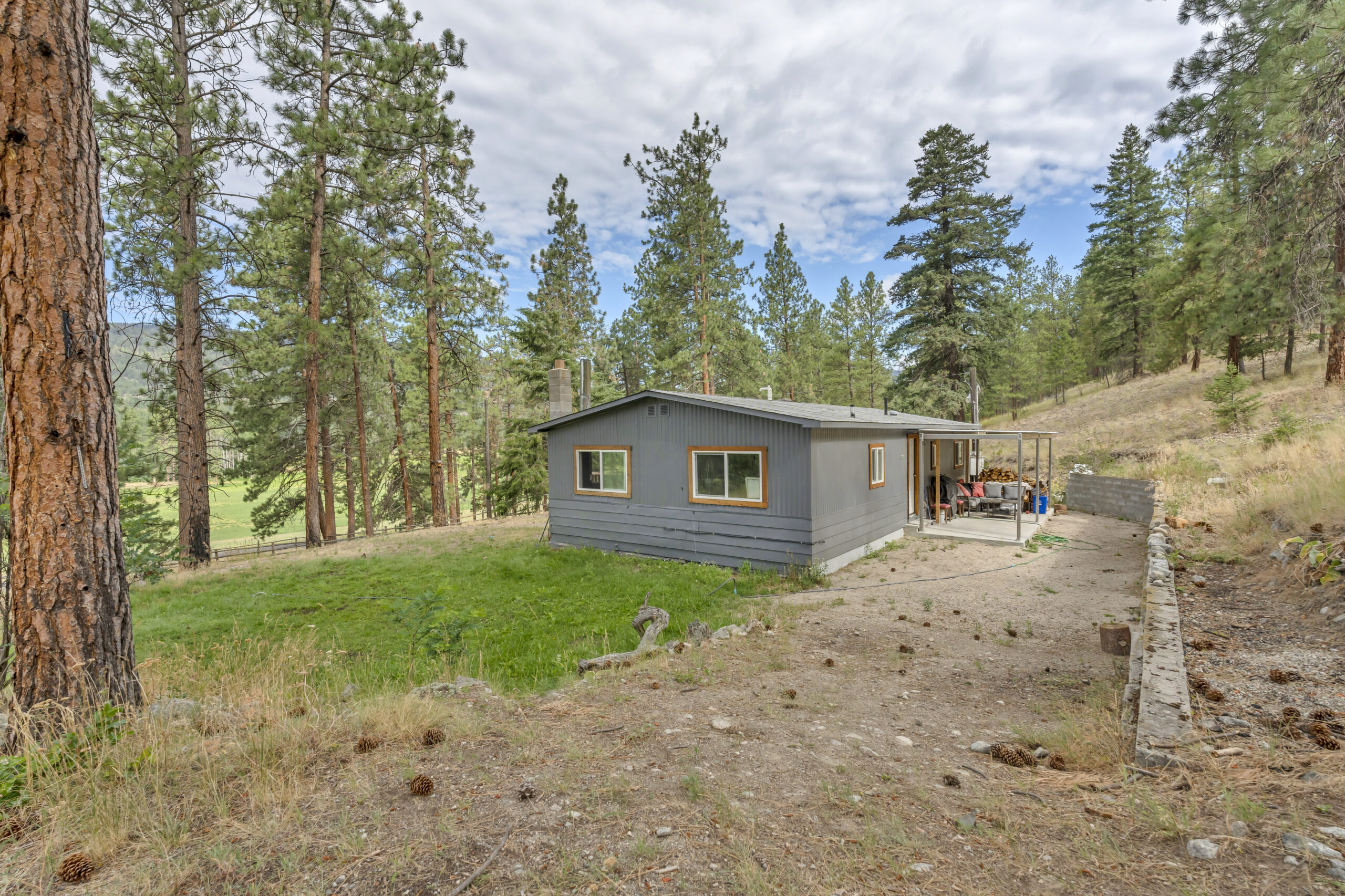 501 Fish Lake Road Summerland V0H 1Z8