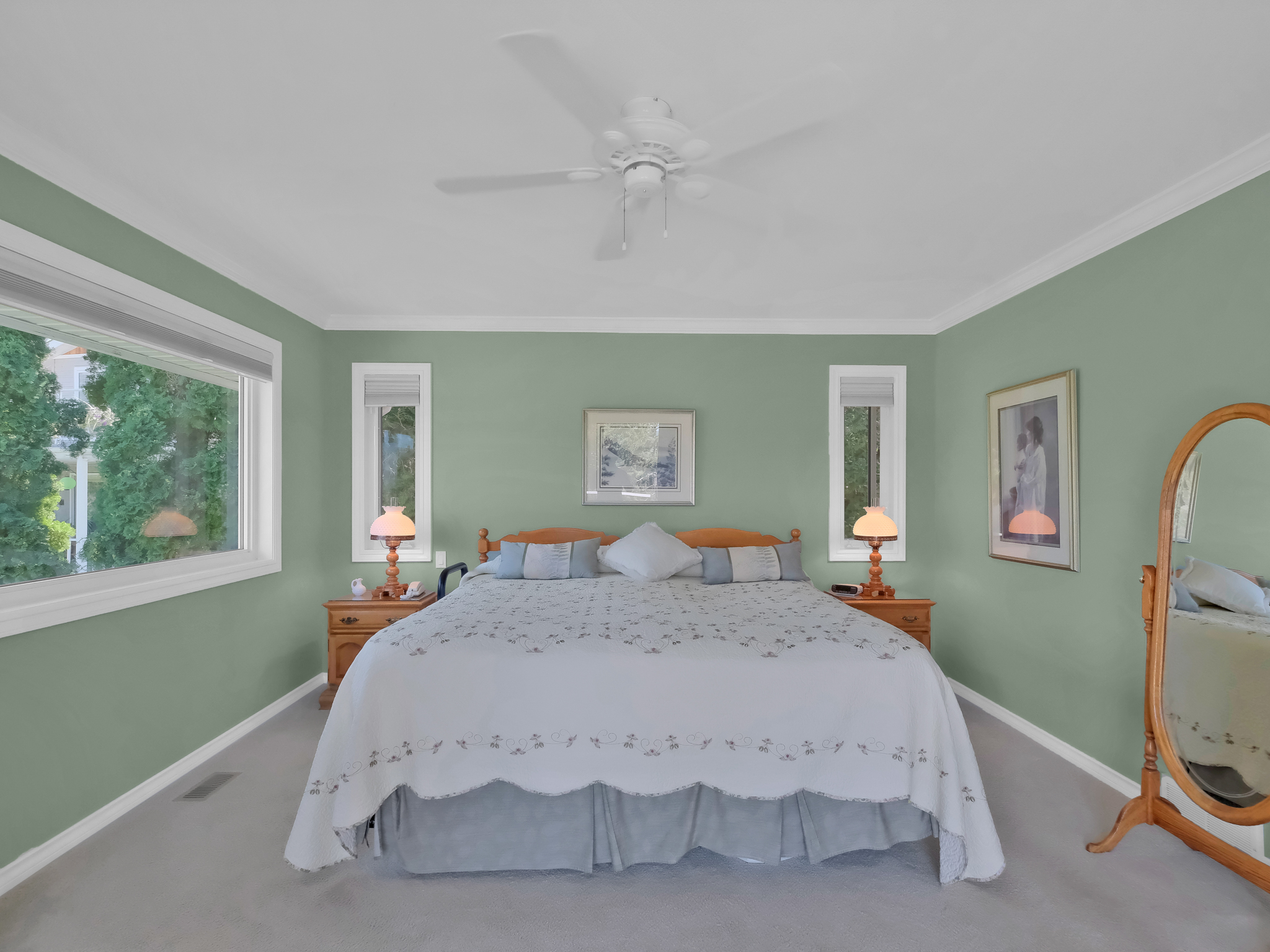 690 Pineview Drive Kaleden V0H 1K0