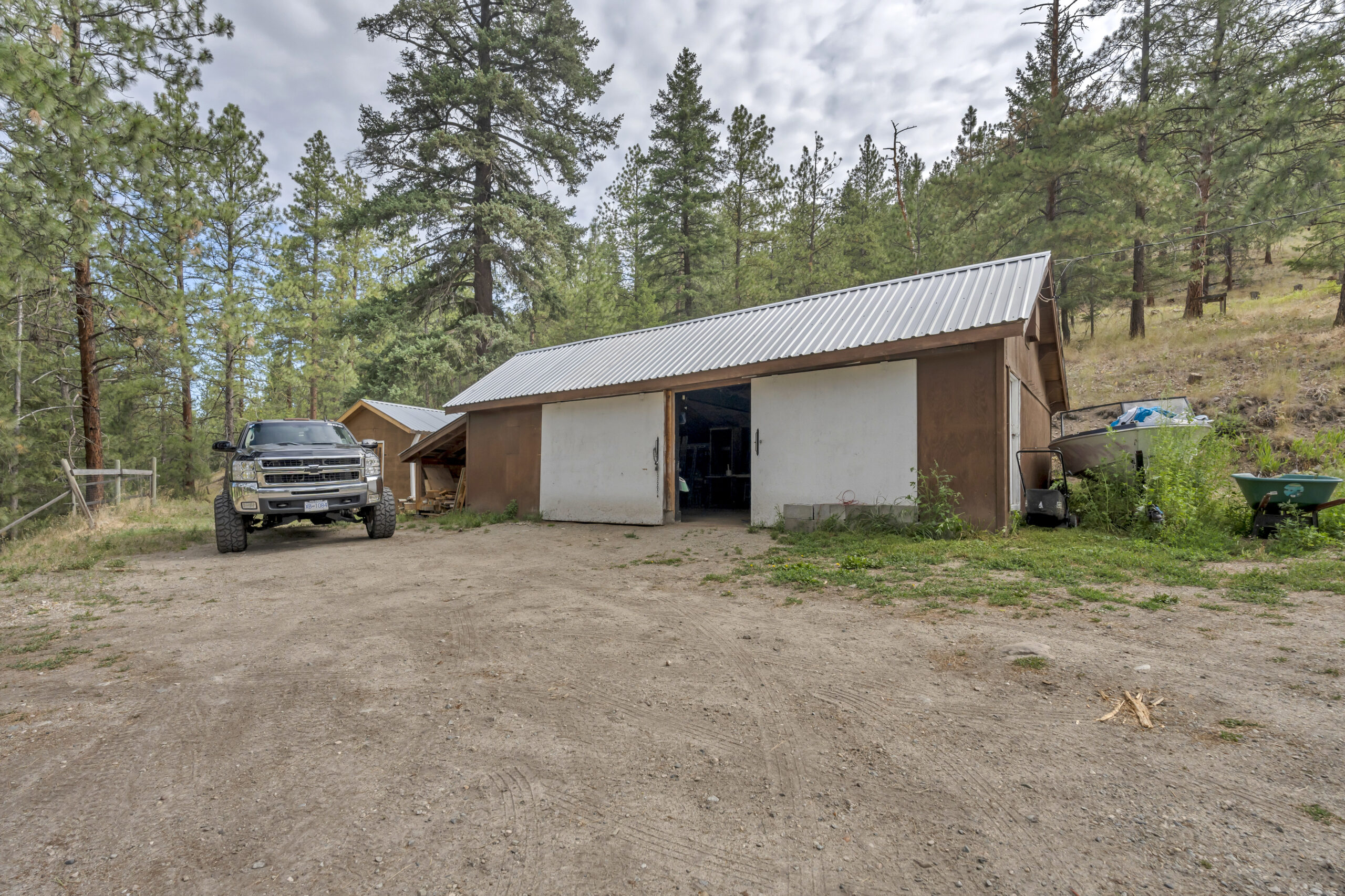 501 Fish Lake Road Summerland V0H 1Z8