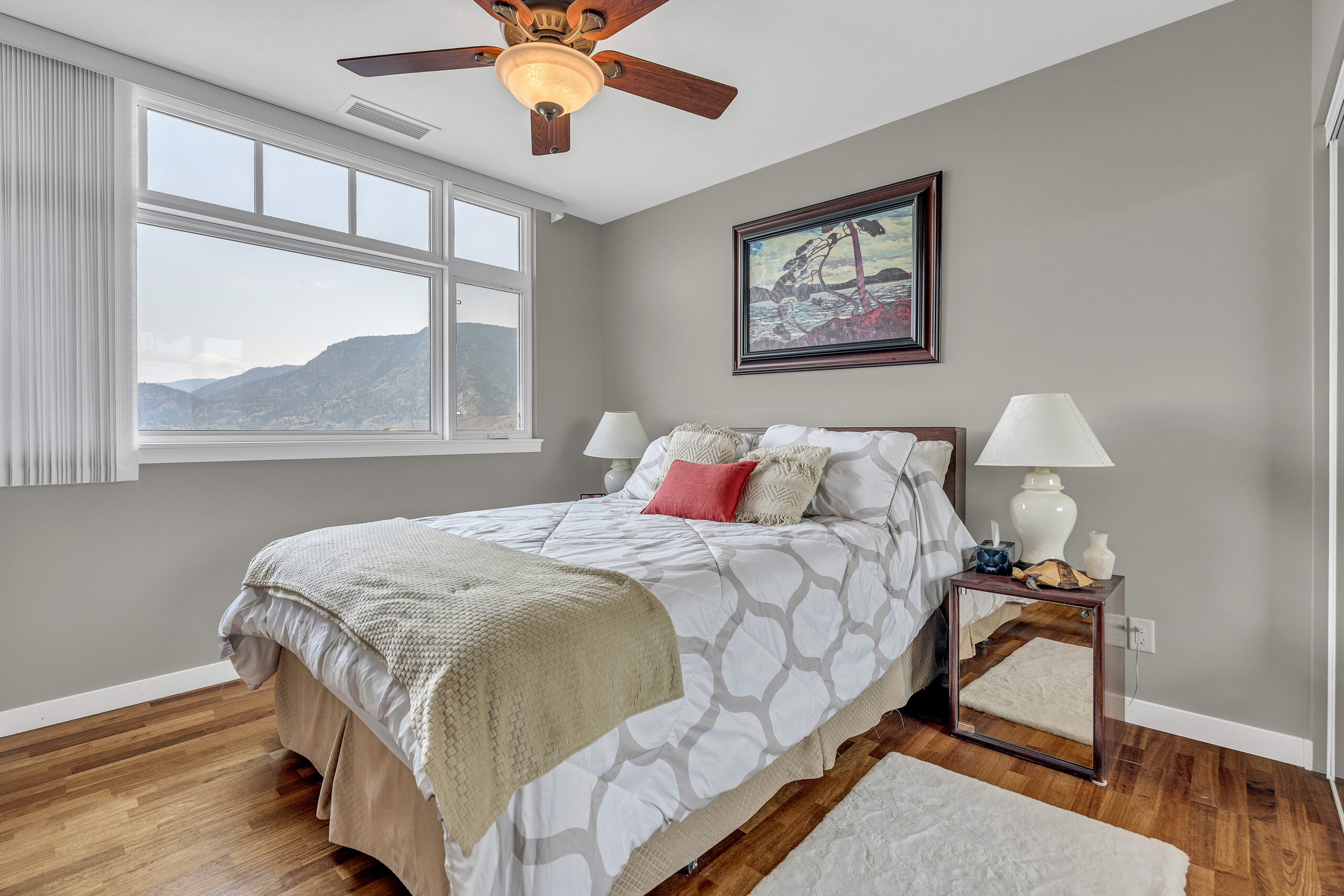 3301 Skaha Lake Road 803 Penticton V2A 6G6