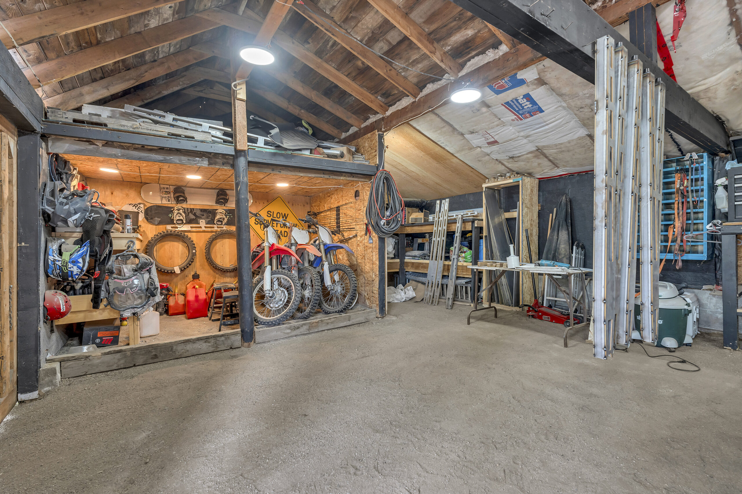 501 Fish Lake Road Summerland V0H 1Z8