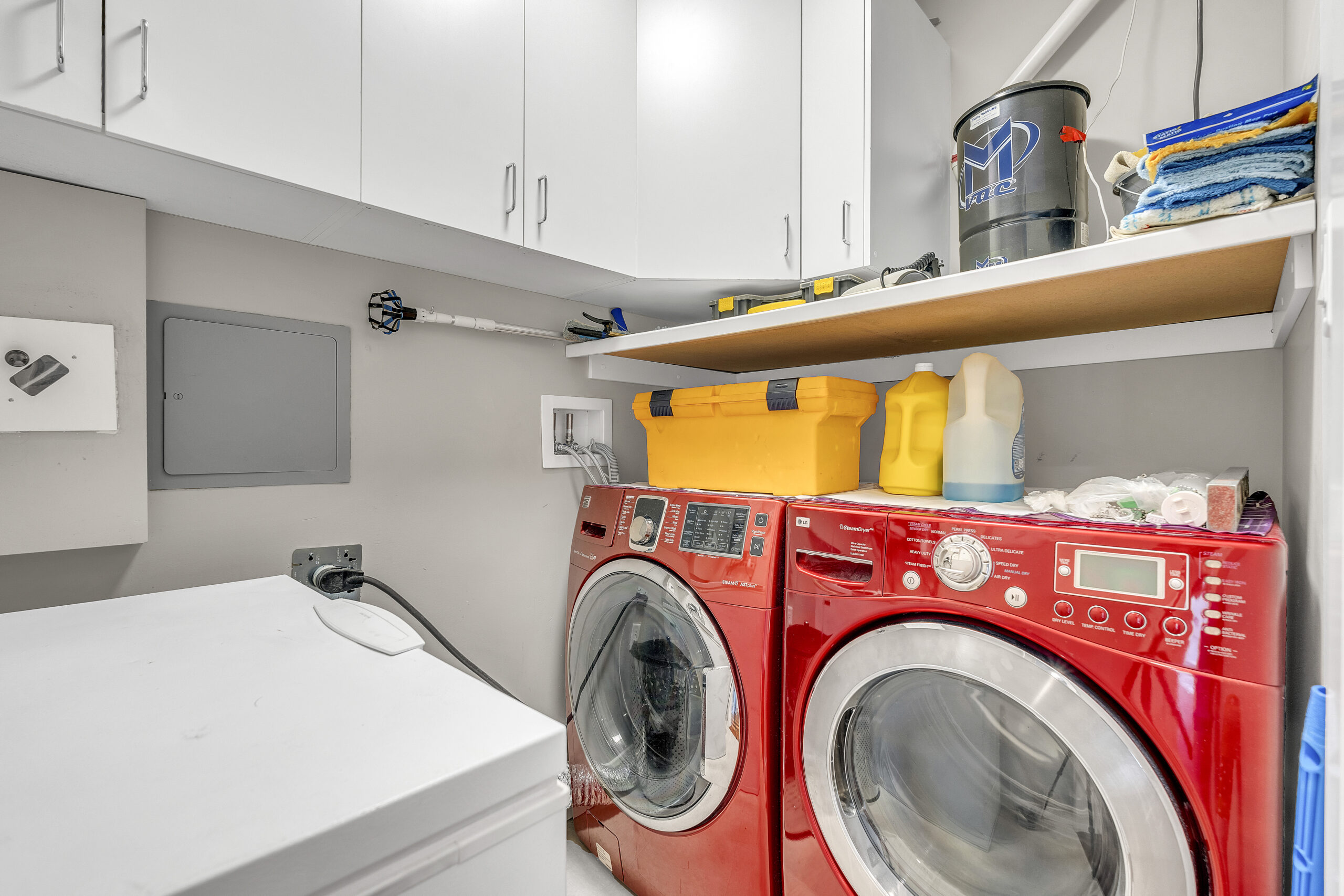 3301 Skaha Lake Road 803 Penticton V2A 6G6