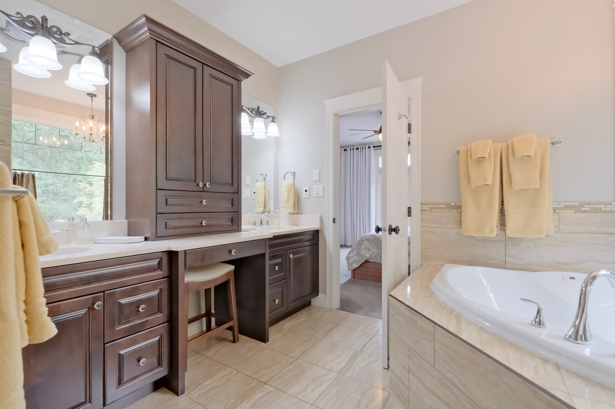 2011 Parkwood Drive Coldstream V1B 3Y4