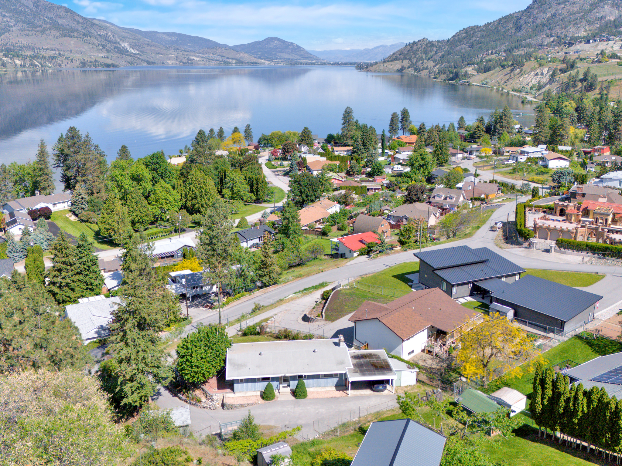339 Devon Drive Okanagan Falls V0H 1R5