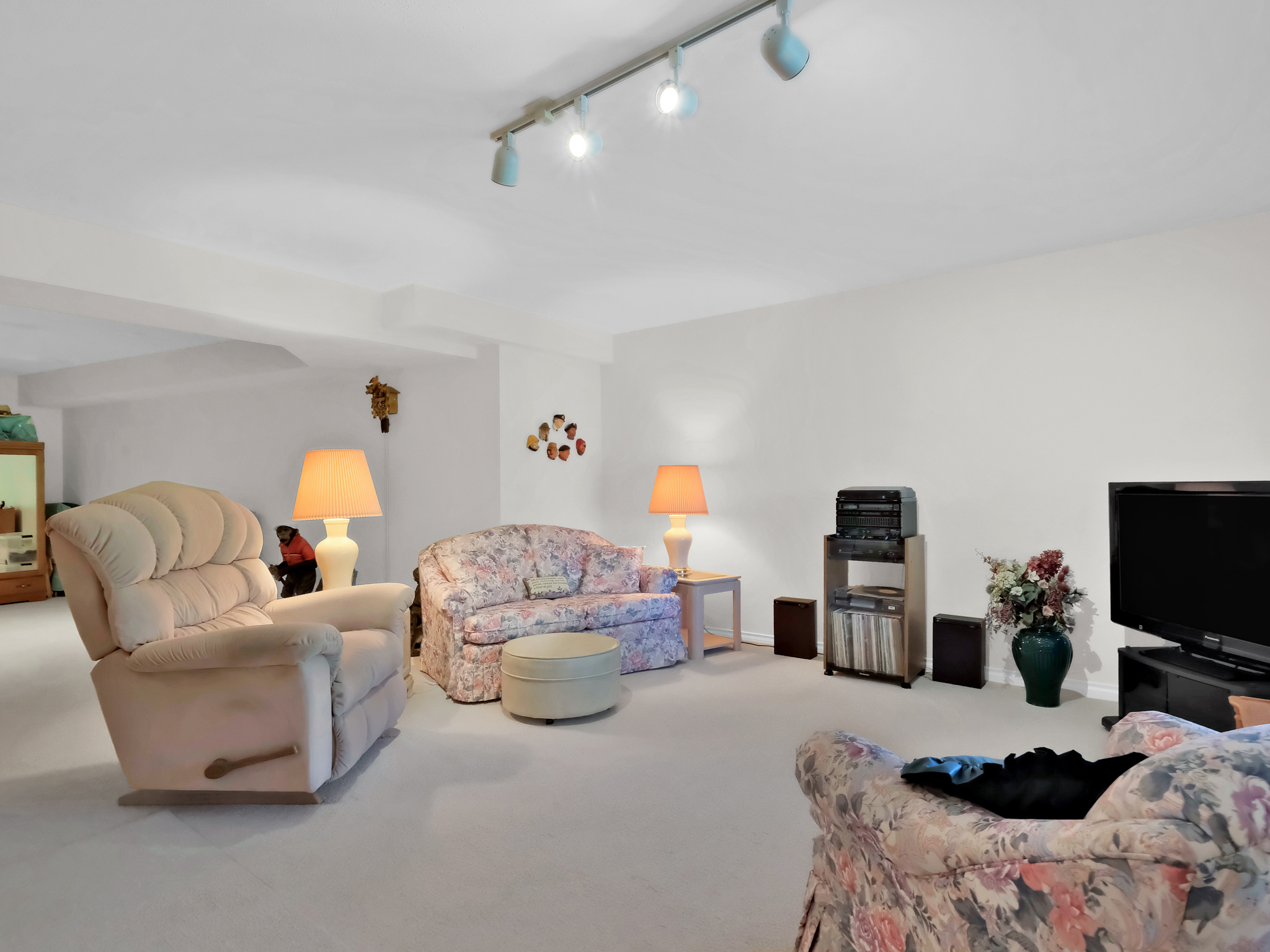 690 Pineview Drive Kaleden V0H 1K0