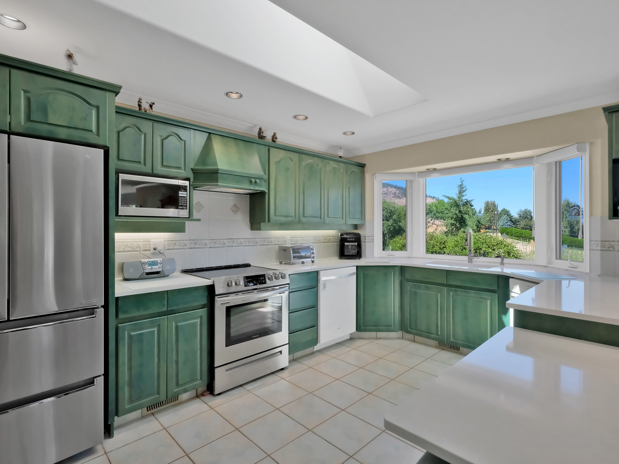 690 Pineview Drive Kaleden V0H 1K0