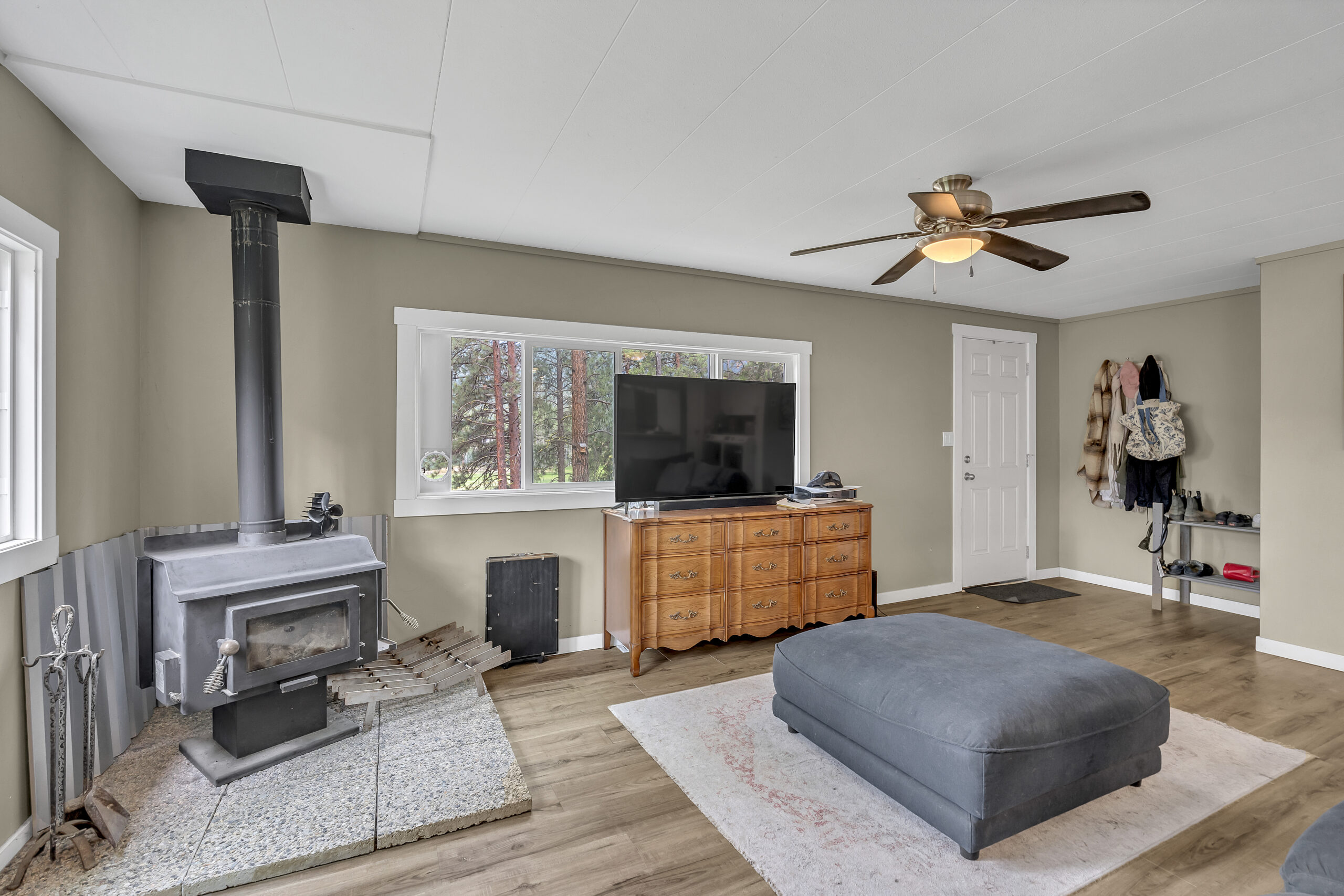 501 Fish Lake Road Summerland V0H 1Z8