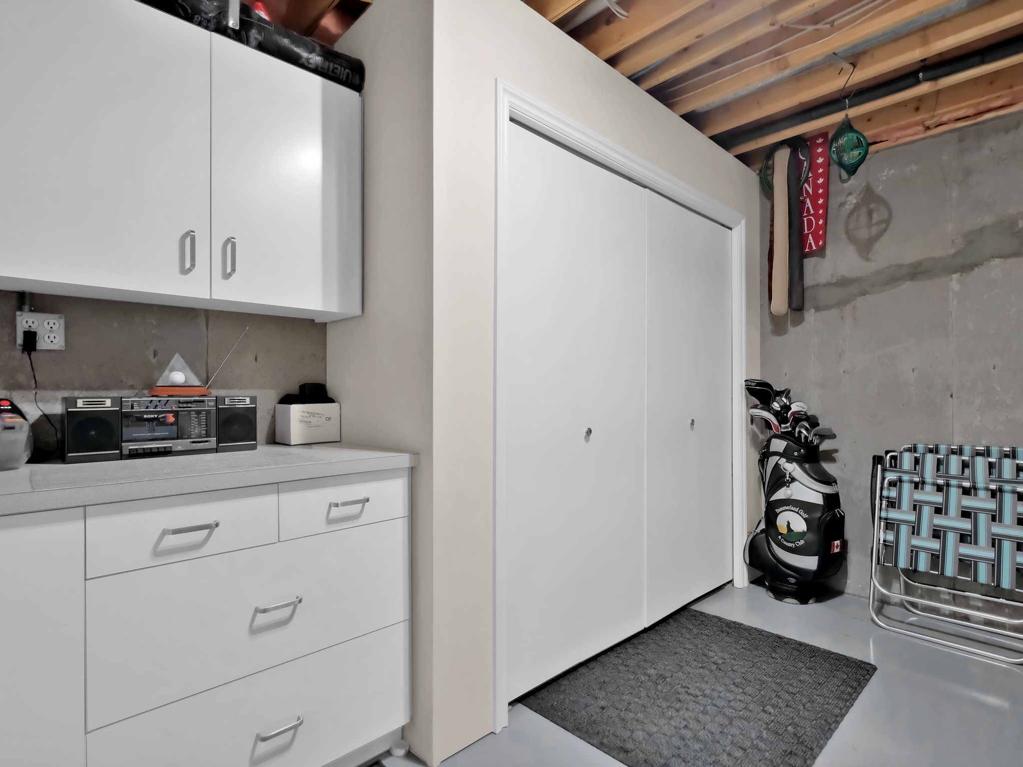690 Pineview Drive Kaleden V0H 1K0
