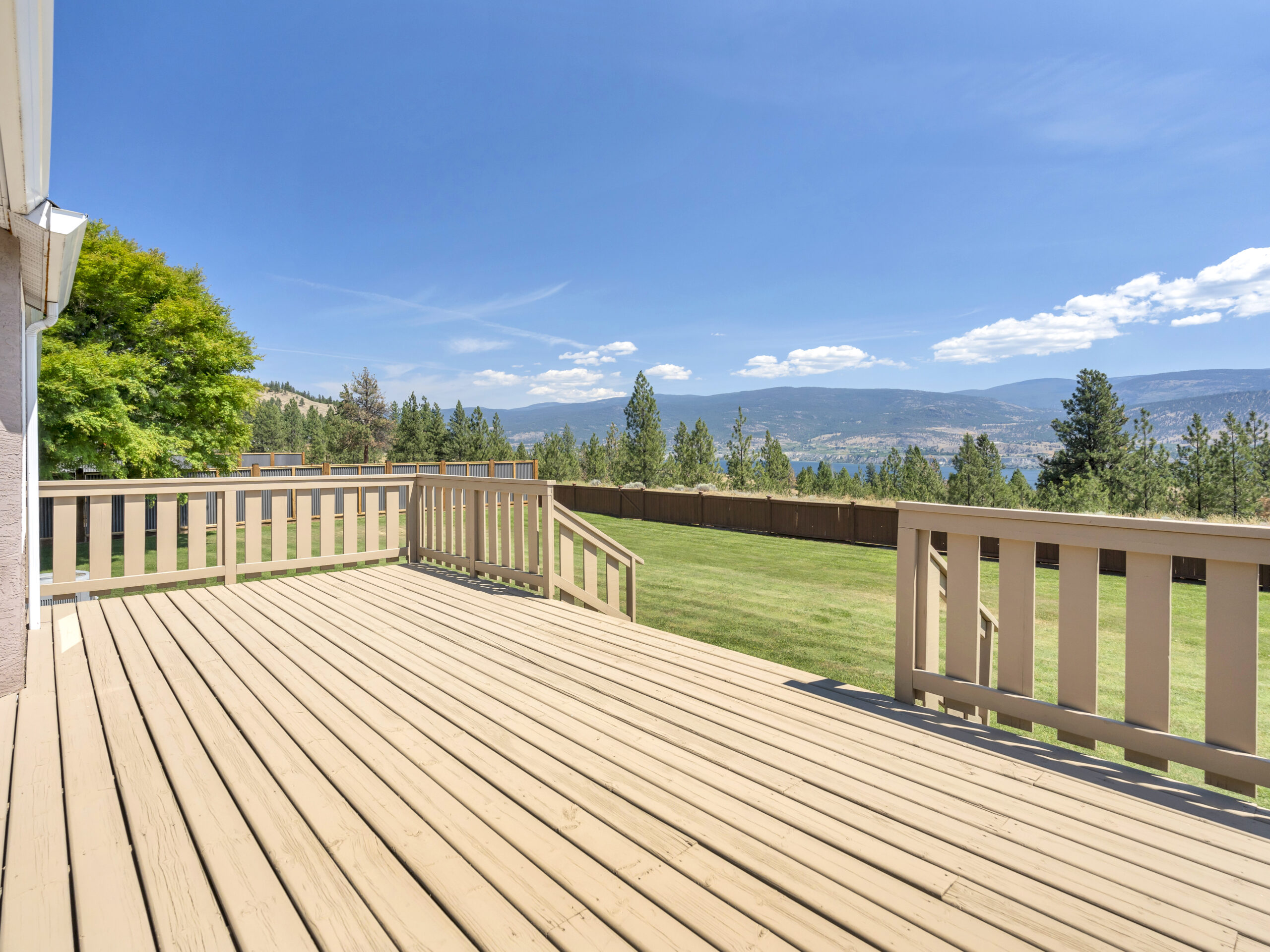 1893 Sandstone Drive Penticton V2A 8Y6